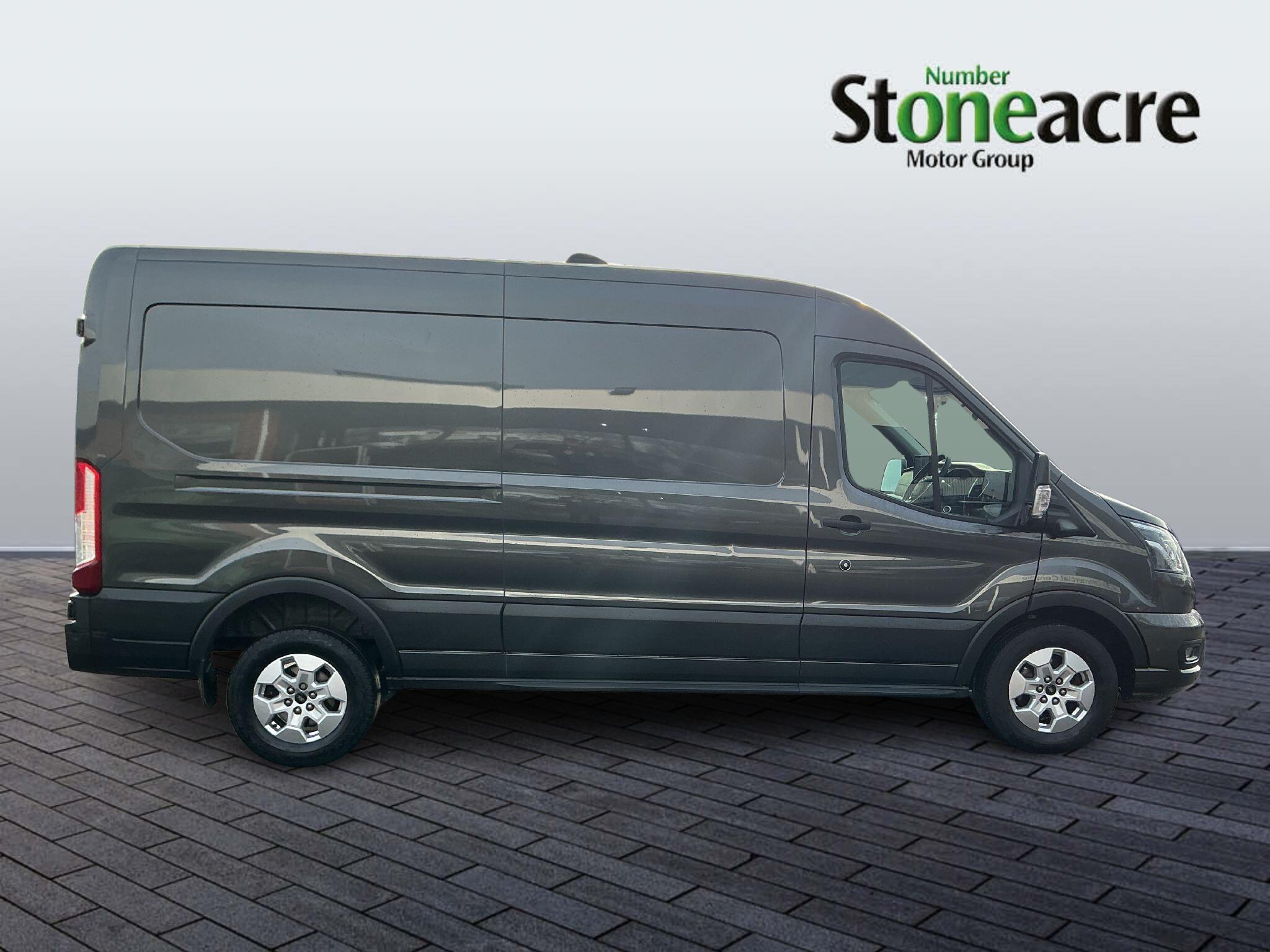 Ford Transit Image 2