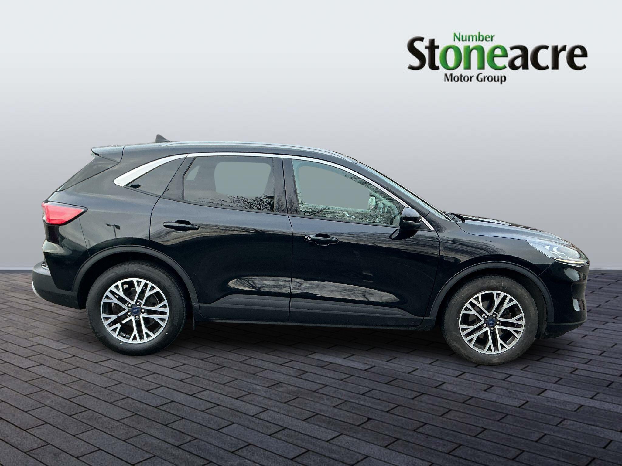 Ford Kuga 1.5 EcoBlue Titanium 5dr ND72DKL Image 2