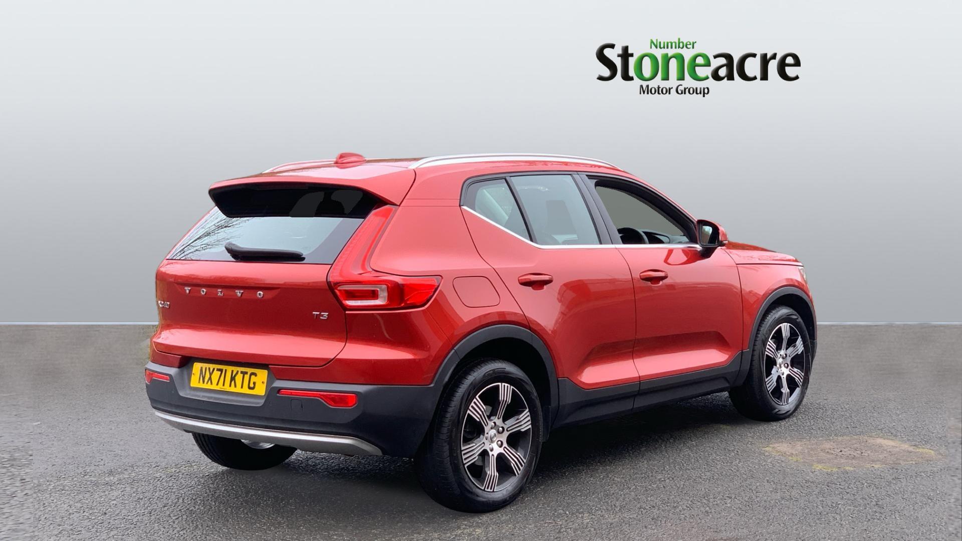 Volvo XC40 Image 2