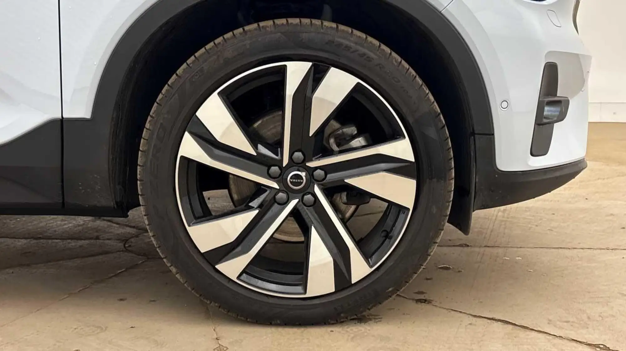 Volvo XC40 Image 16