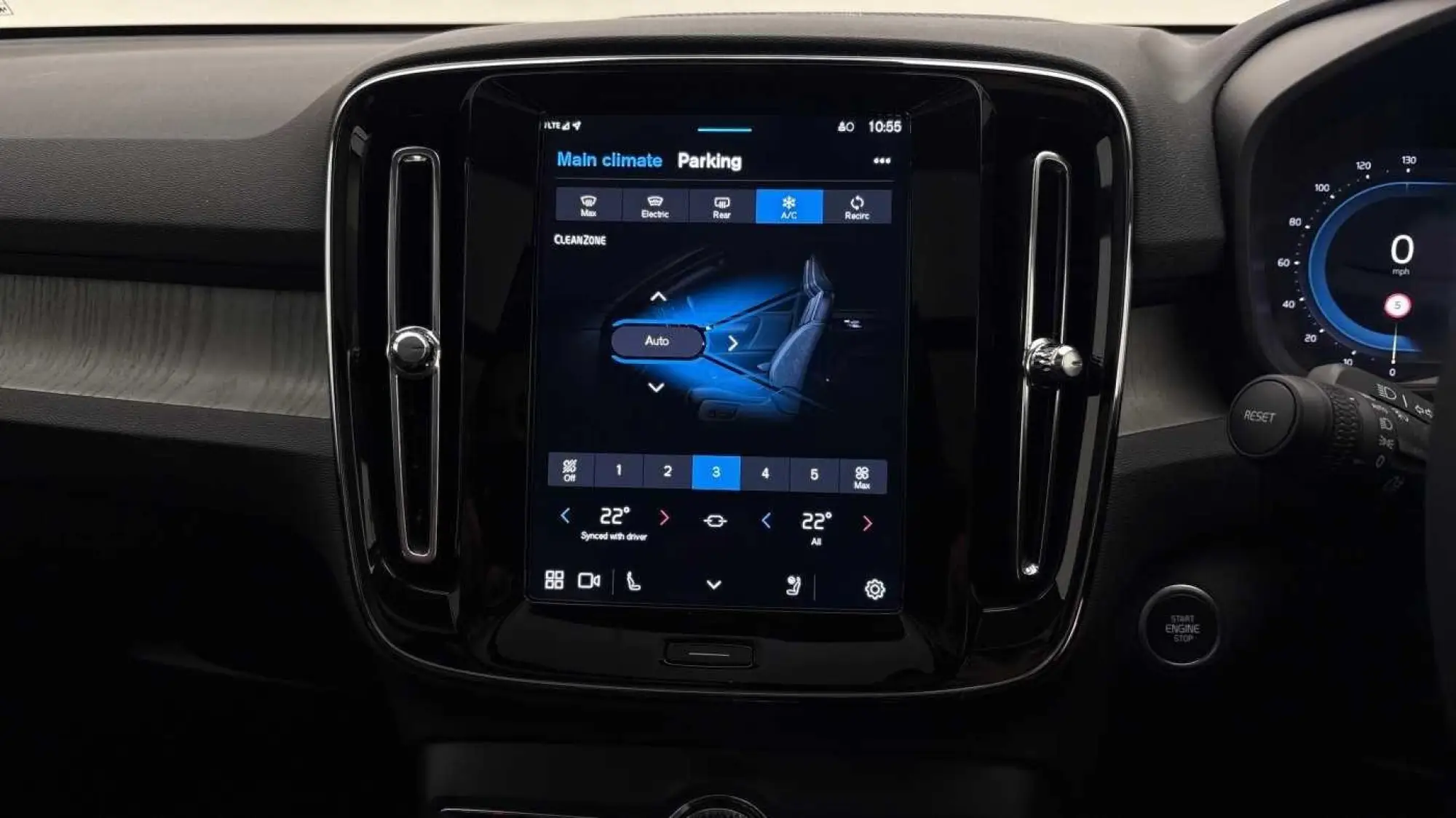 Volvo XC40 Image 39