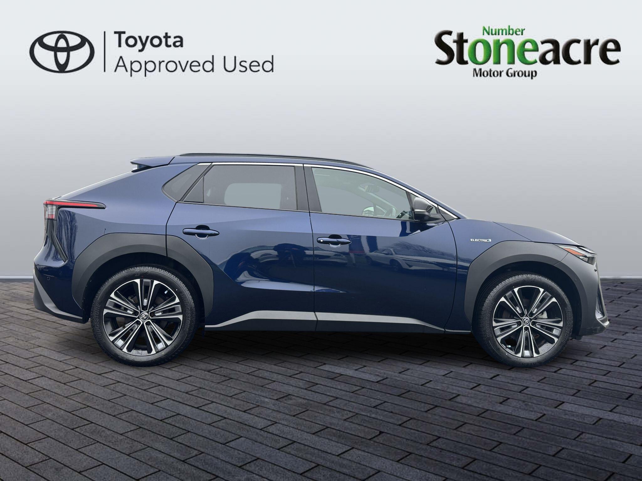 Toyota bZ4X 71.4 kWh Vision Auto AWD 5dr (11kW OBC) WA74FGO Image 2