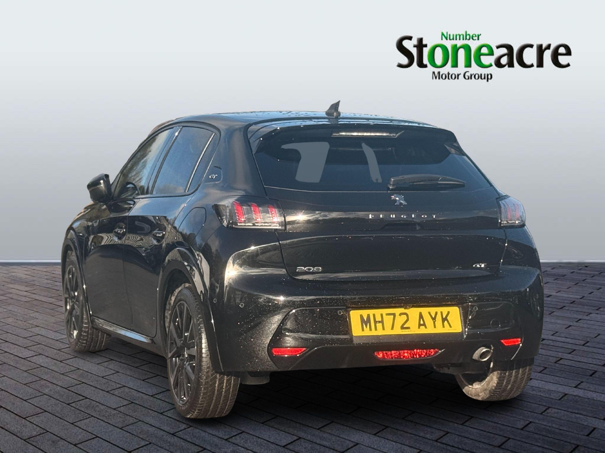 Peugeot 208 1.2 PureTech GT Premium Euro 6 (s/s) 5dr MH72AYK Image 3