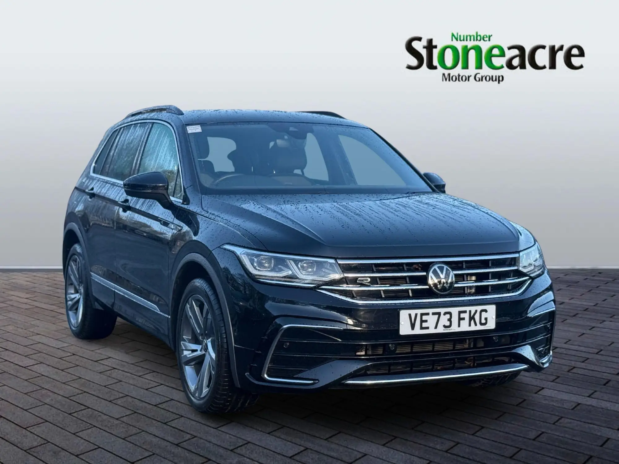Volkswagen Tiguan 1.5 TSI R-Line Edition DSG Euro 6 (s/s) 5dr VE73FKG Image 1