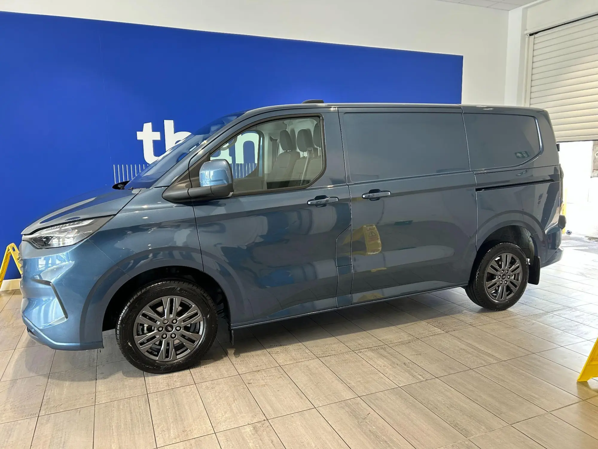 Ford Transit Custom Image 3