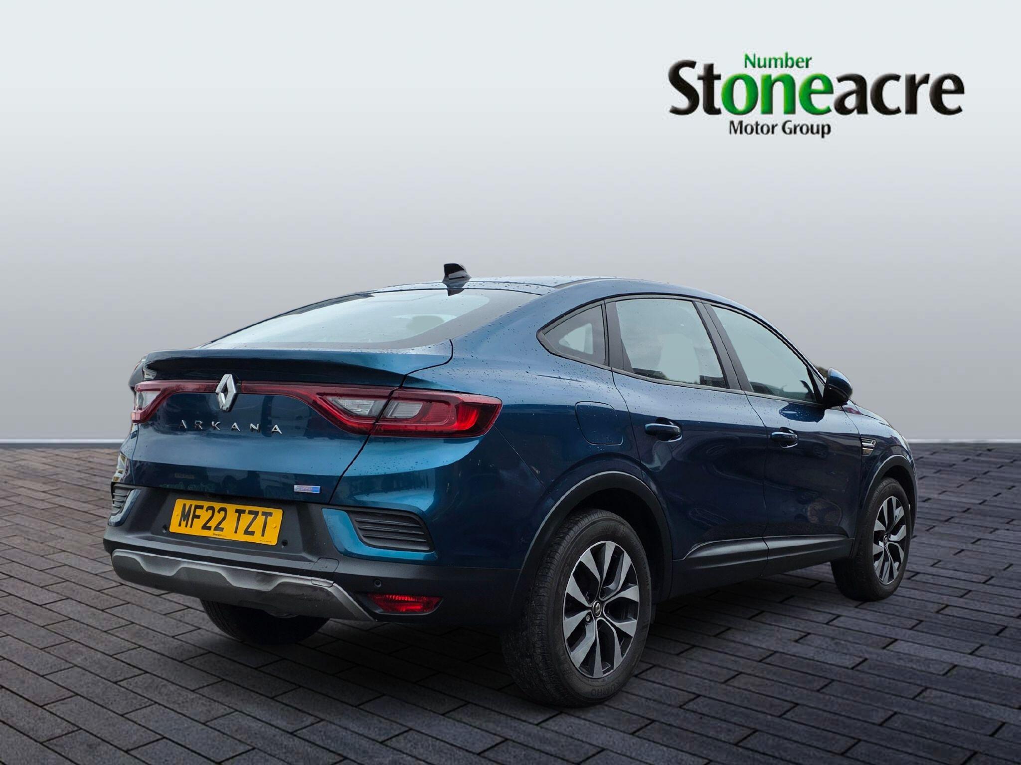 Renault Arkana E-Tech Iconic E-TECH Hybrid 145 Auto MF22TZT Image 3