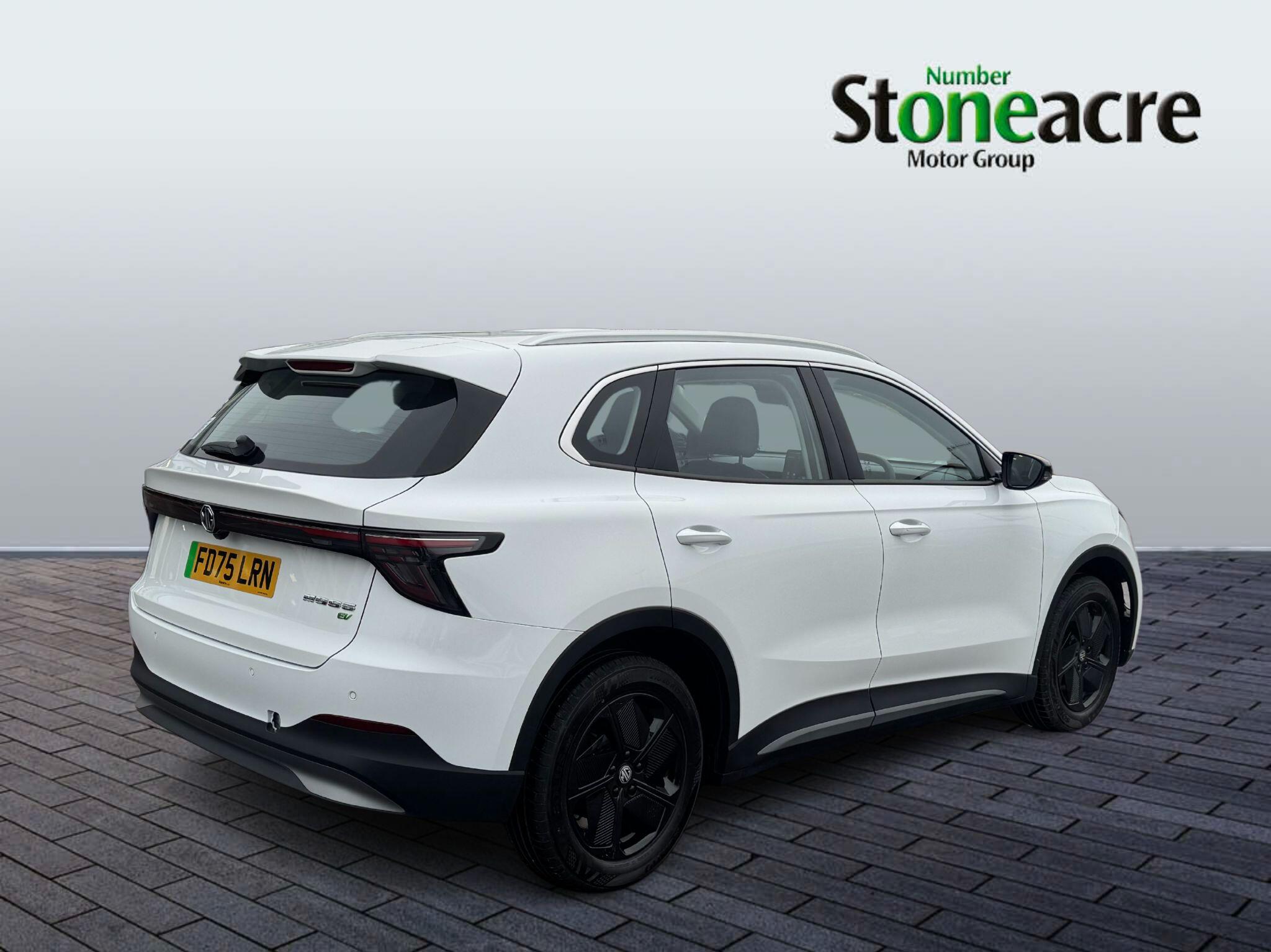 MG S5 EV 49kWh SE Auto 5dr FD75LRN Image 3