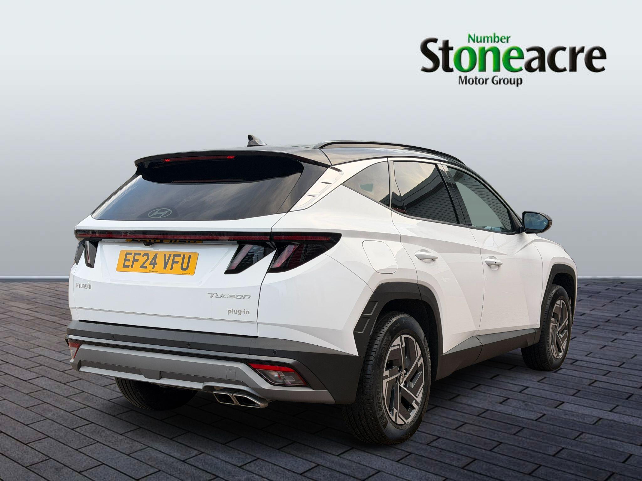 Hyundai TUCSON Plug-in Hybrid 1.6 T-GDi 13.8kWh Premium Auto 4WD Euro 6 (s/s) 5dr EF24VFU Image 3