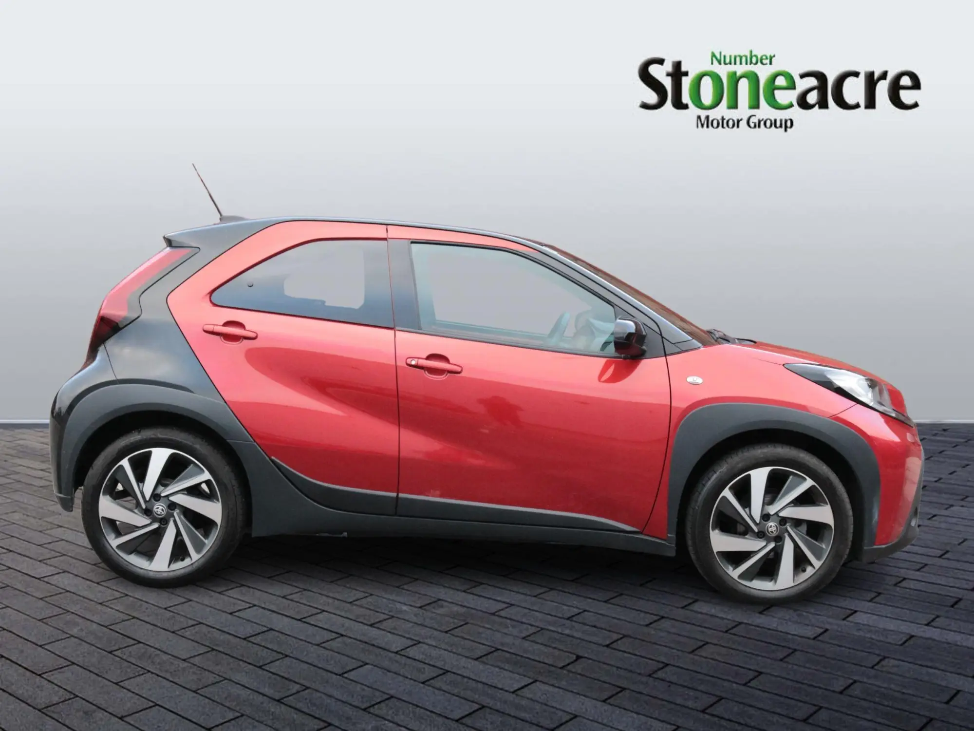 Toyota Aygo X 1.0 VVT-i Edge x-shift Euro 6 (s/s) 5dr NV24YZB Image 2