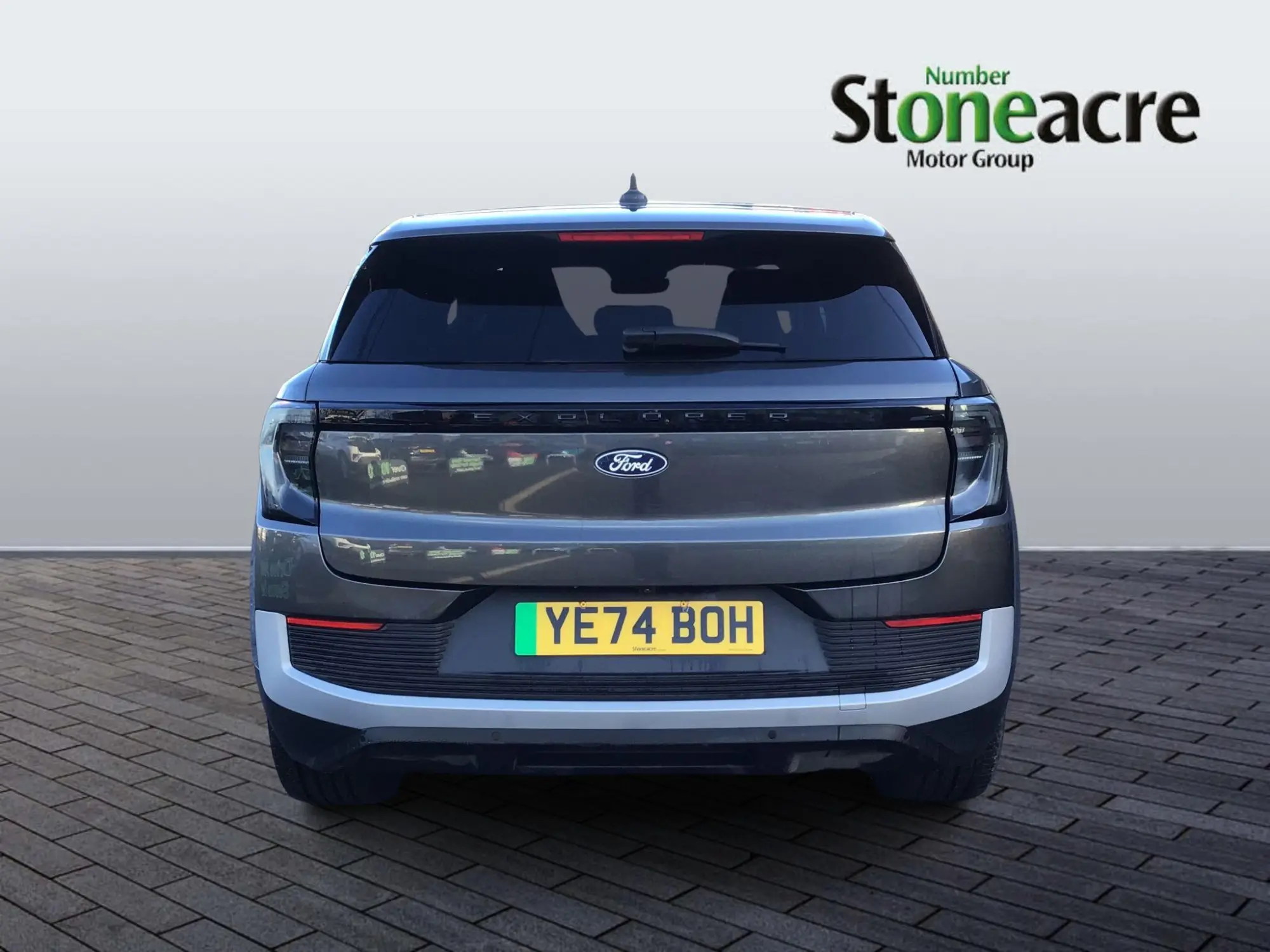 Ford Explorer Extended Range 77kWh Select Auto 5dr YE74BOH Image 3