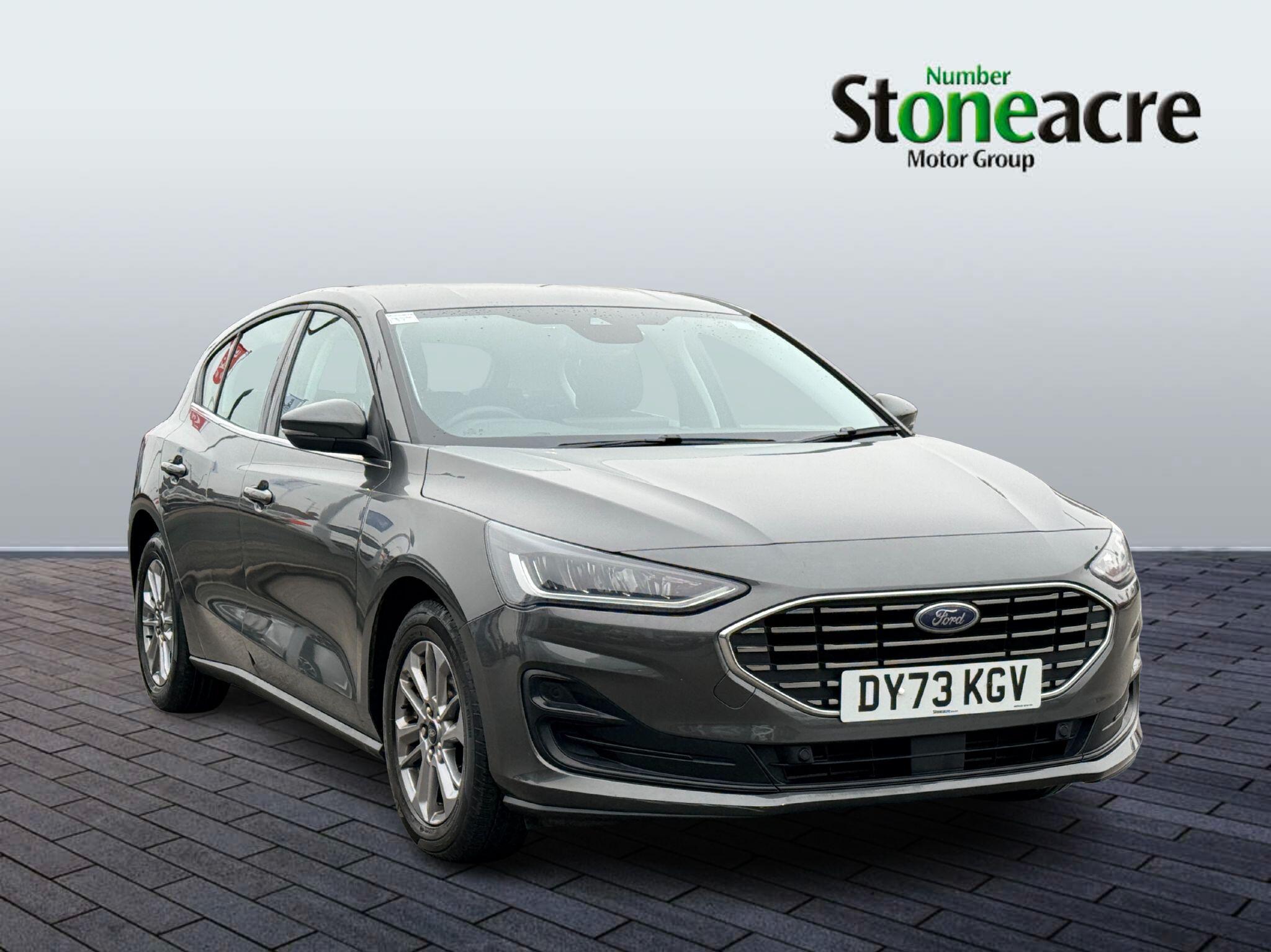 Ford Focus 1.0 EcoBoost Titanium 5dr DY73KGV Image 1