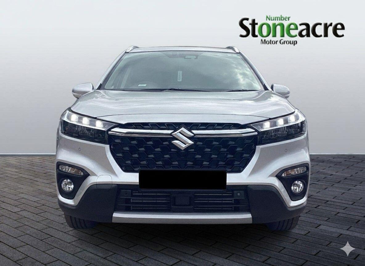 Suzuki S-Cross Image 2