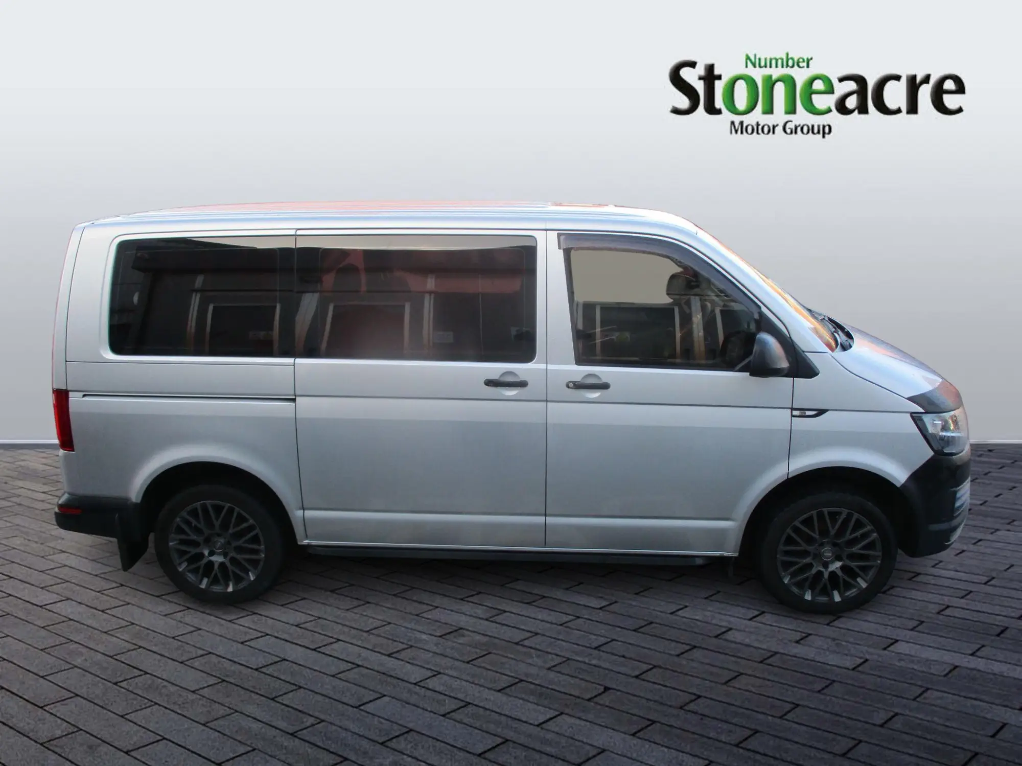 Volkswagen Transporter Shuttle Image 2