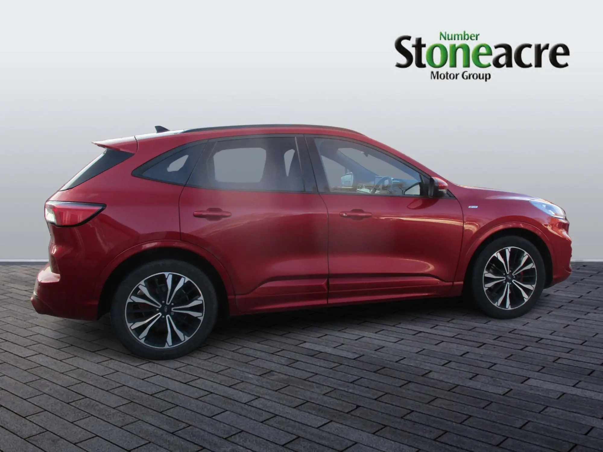 Ford Kuga 1.5 EcoBlue ST-Line X Euro 6 (s/s) 5dr YS22NLD Image 2