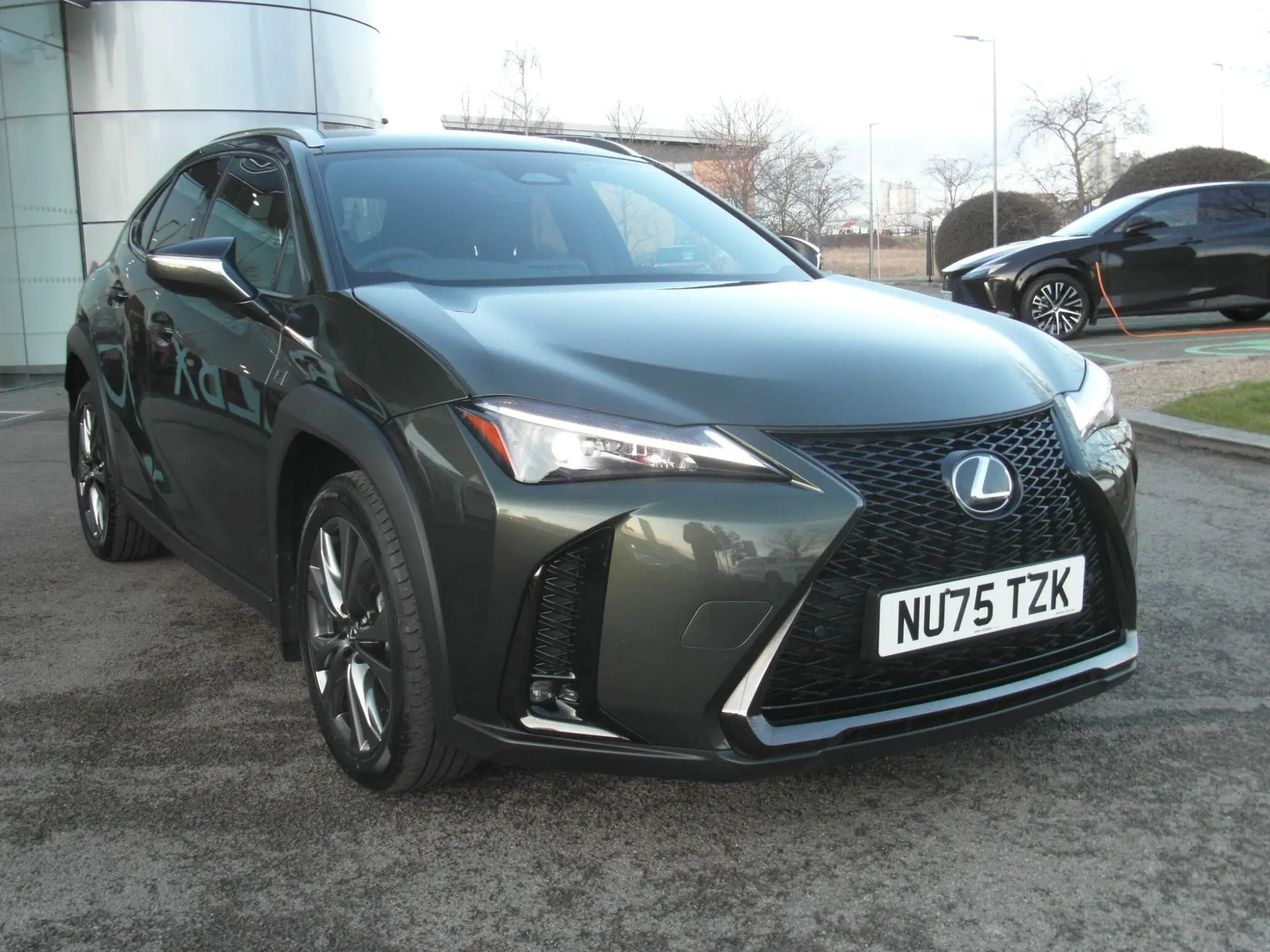 Lexus UX Self-Charging Hybrid 2.0 300h F Sport Design E-CVT Euro 6 (s/s) 5dr NU75TZK Image 1