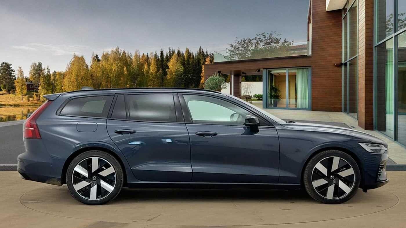 Volvo V60 Plug-In Hybrid 2.0 T8 18.8kWh Ultra Auto AWD Euro 6 (s/s) 5dr RF74AVG Image 2