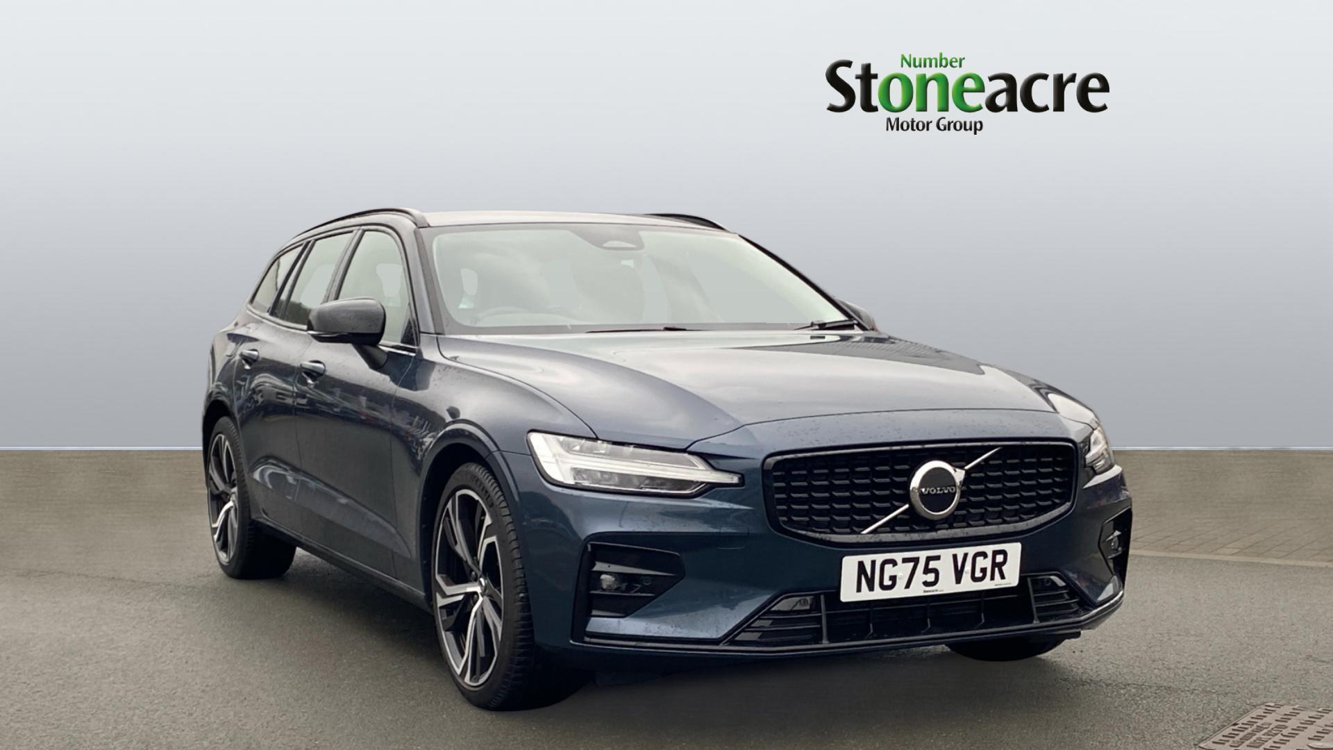 Volvo V60 2.0 B4 MHEV Plus DCT Auto Euro 6 (s/s) 5dr NG75VGR Image 1