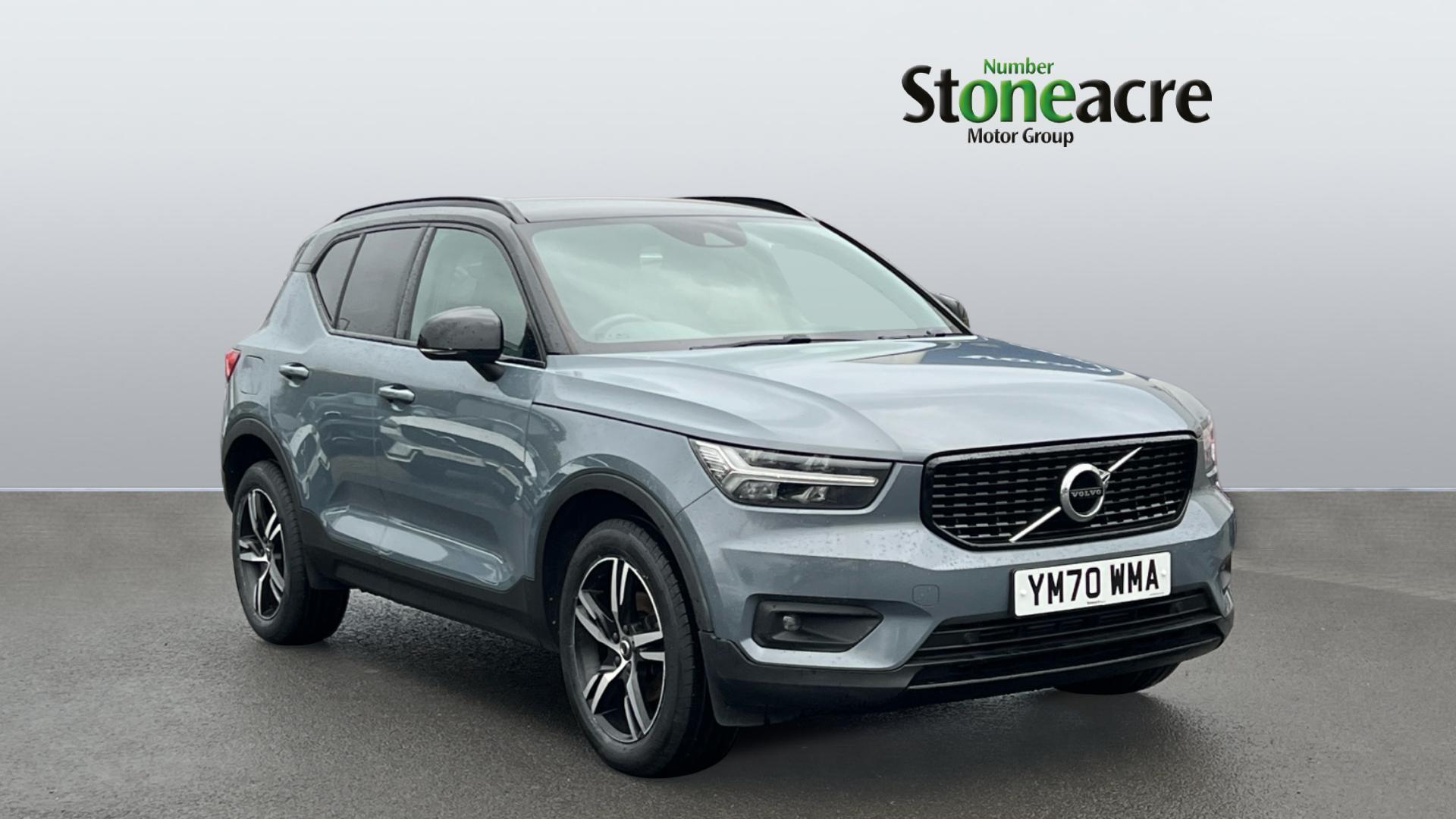 Volvo XC40 R-Design T3 (163 hp) Manual YM70WMA Image 1