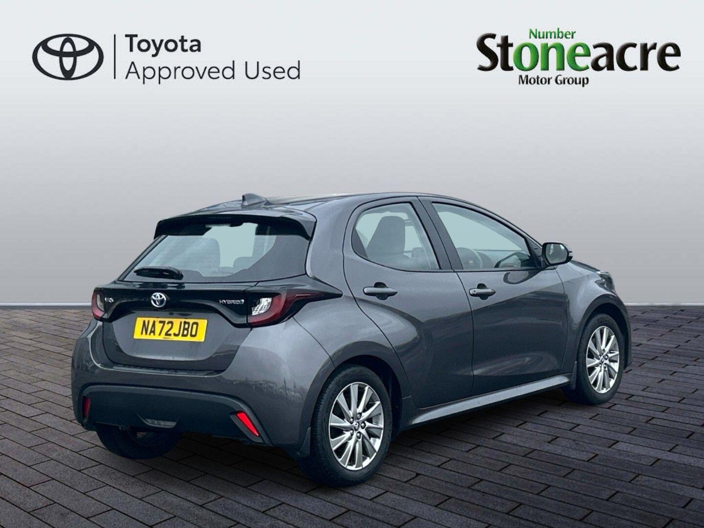 Toyota Yaris Image 3