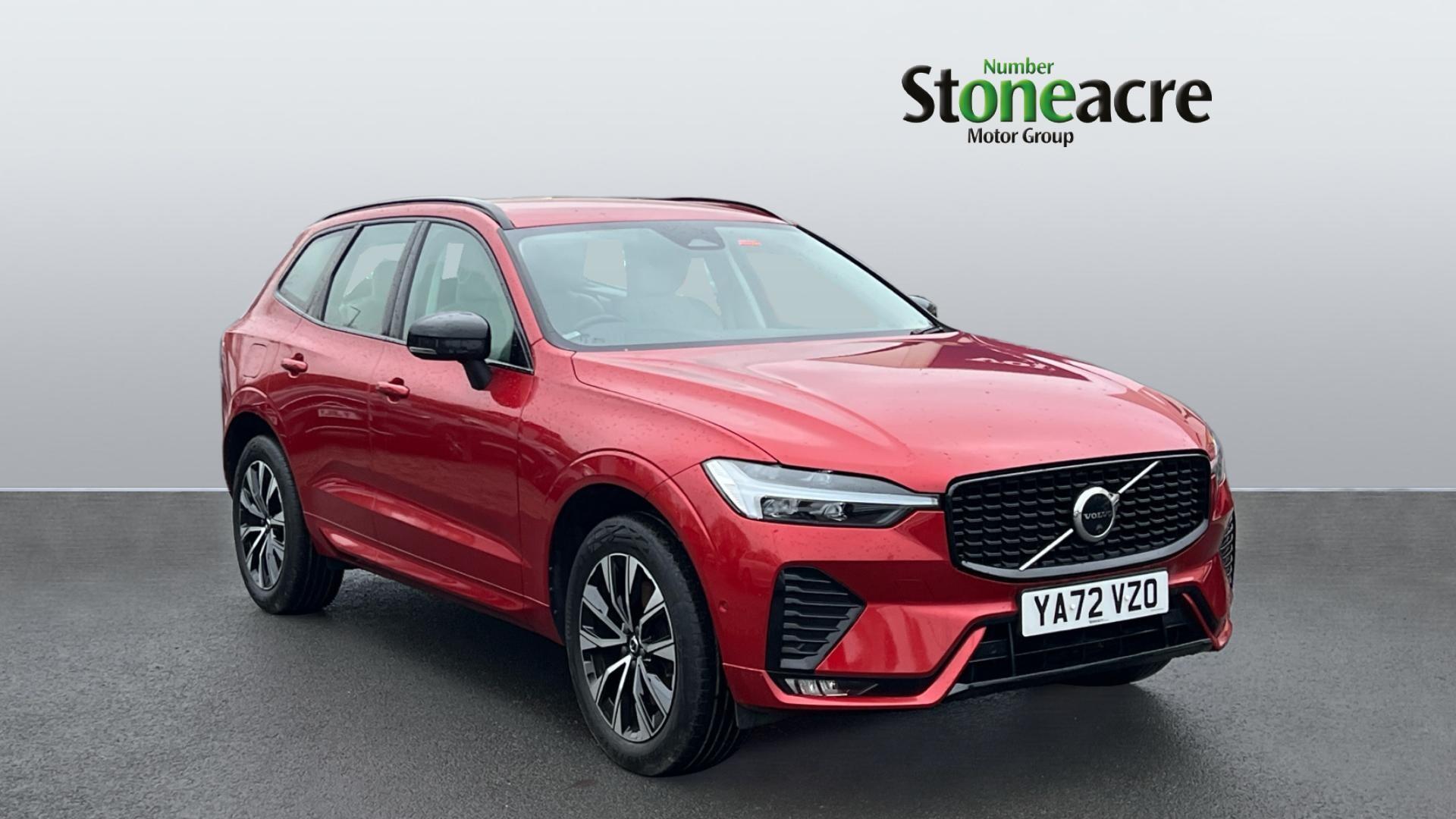 Volvo XC60 2.0 B4 MHEV Plus Auto Euro 6 (s/s) 5dr YA72VZO Image 1