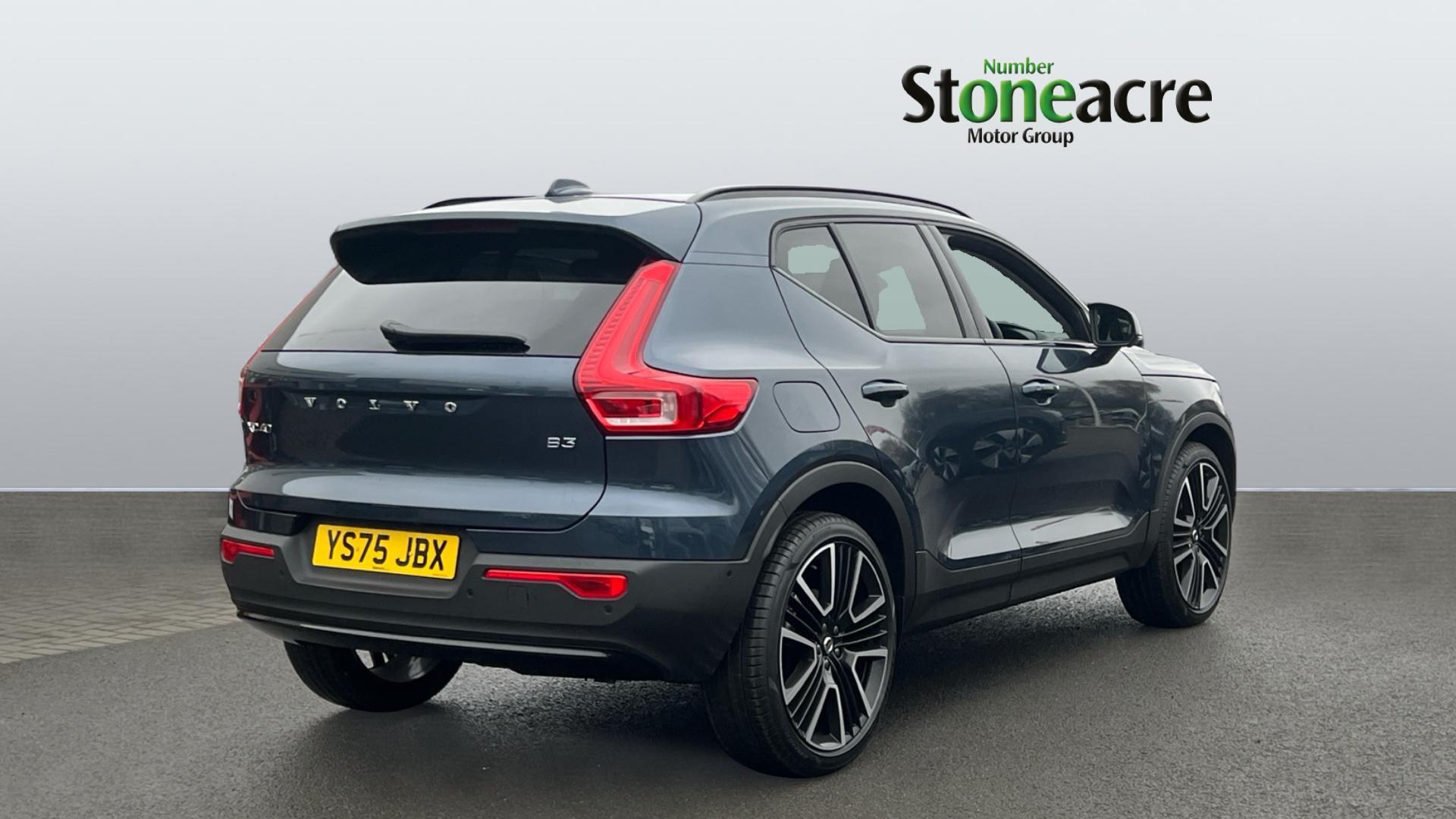 Volvo XC40 Image 2