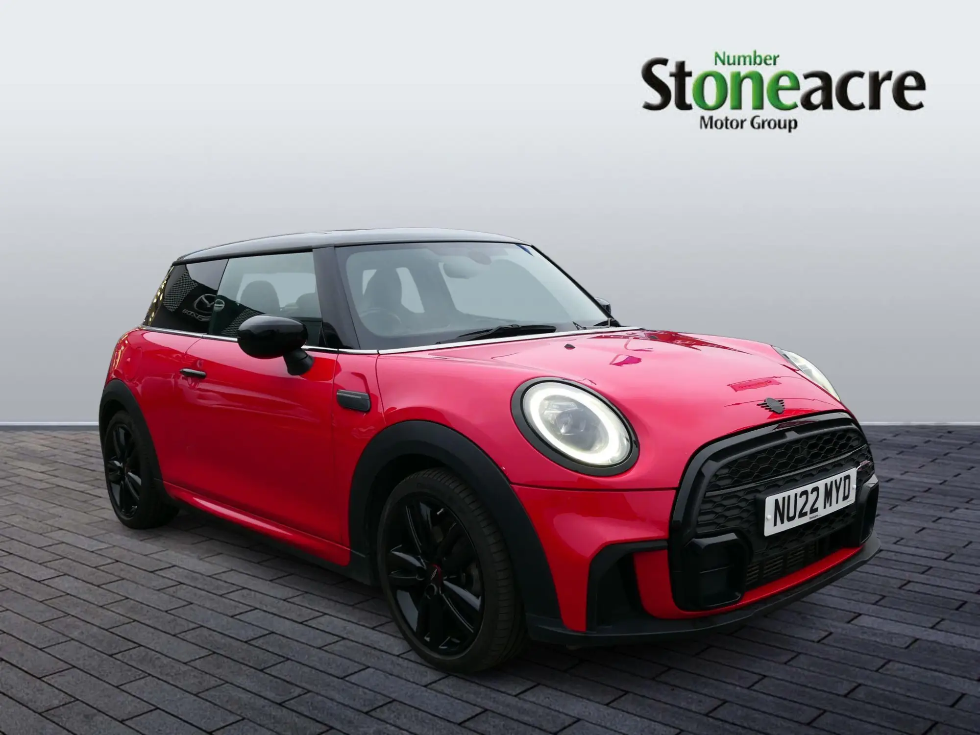MINI Hatch 1.5 Cooper Sport Steptronic Euro 6 (s/s) 3dr NU22MYD Image 1