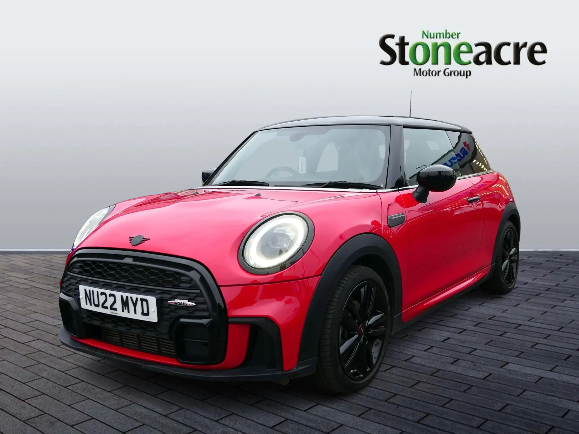 MINI Hatch 1.5 Cooper Sport Steptronic Euro 6 (s/s) 3dr NU22MYD Image 3