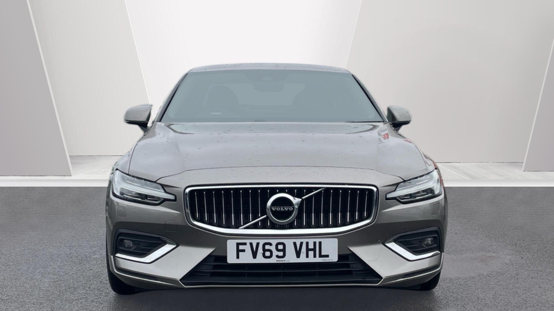 Volvo S60 2.0 T5 Inscription Plus 4dr Auto FV69VHL Image 2