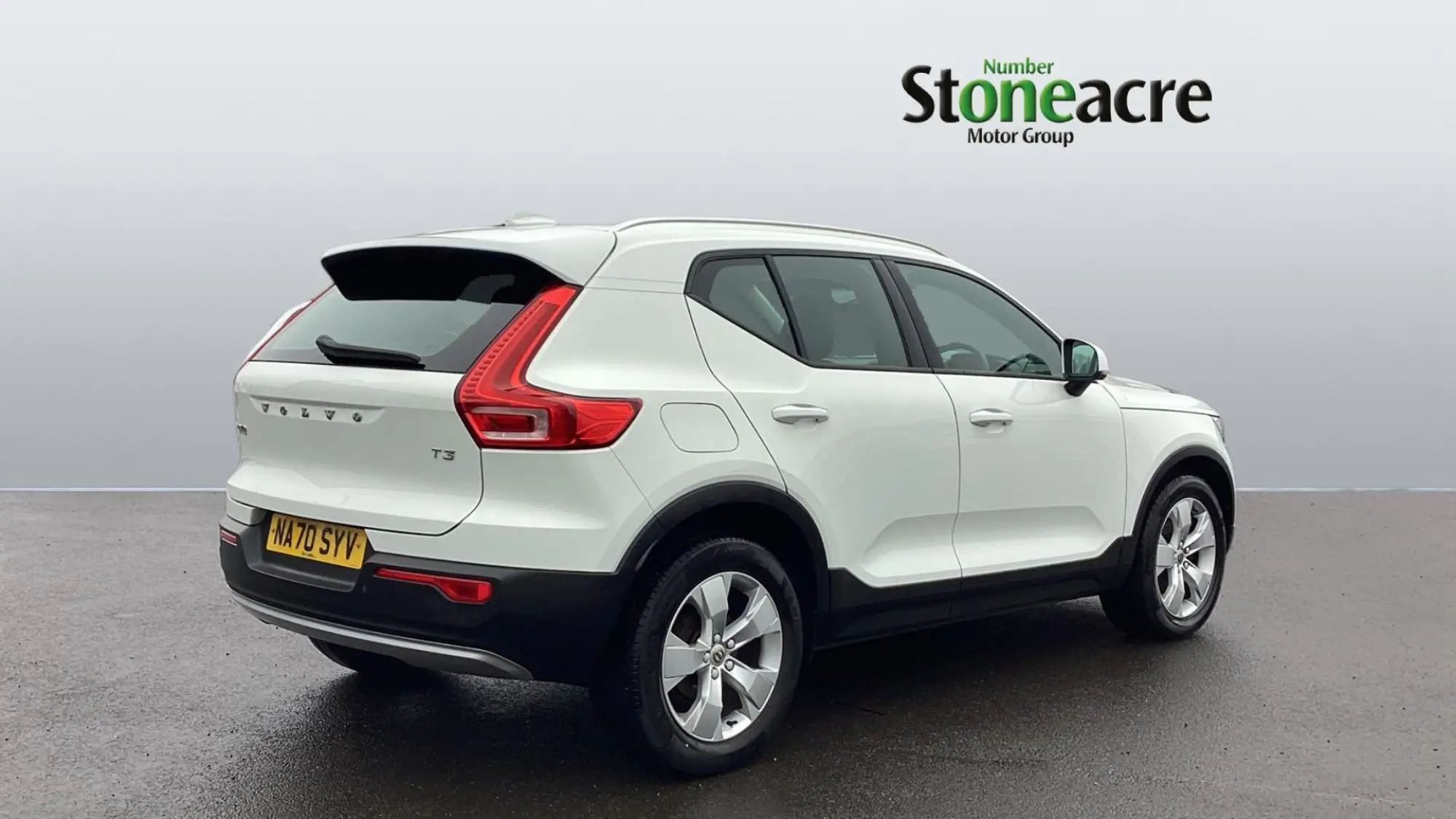 Volvo XC40 Image 2