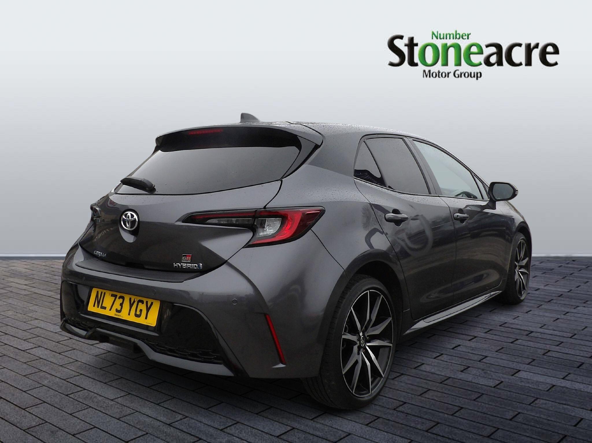 Toyota Corolla Hatchback 1.8 VVT-i Hybrid GR Sport 5dr CVT NL73YGY Image 3