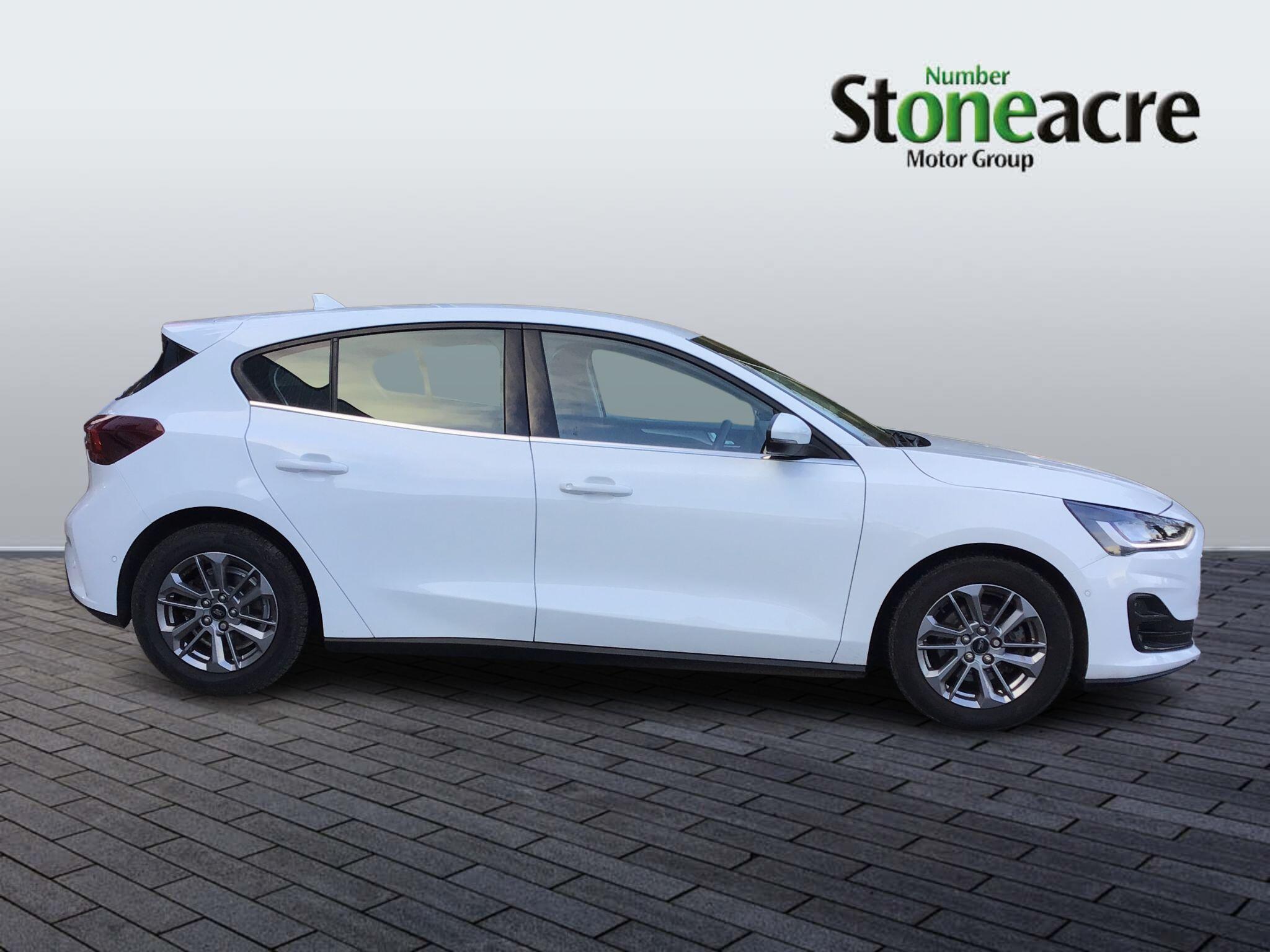 Ford Focus 1.0T EcoBoost MHEV Titanium DCT Euro 6 (s/s) 5dr VK23PLO Image 2