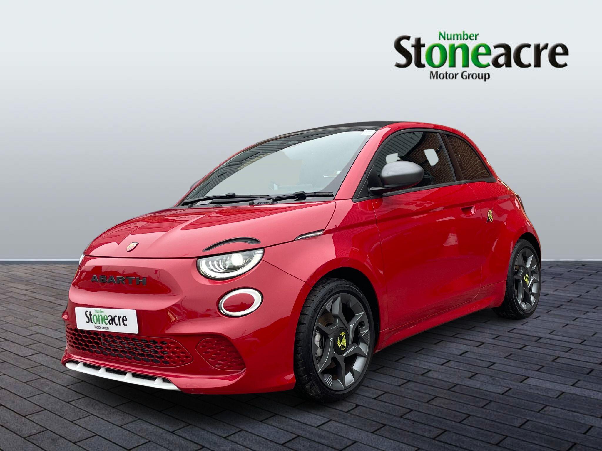 Abarth 500e Cabrio 42kWh Auto 2dr FG75HYC Image 3