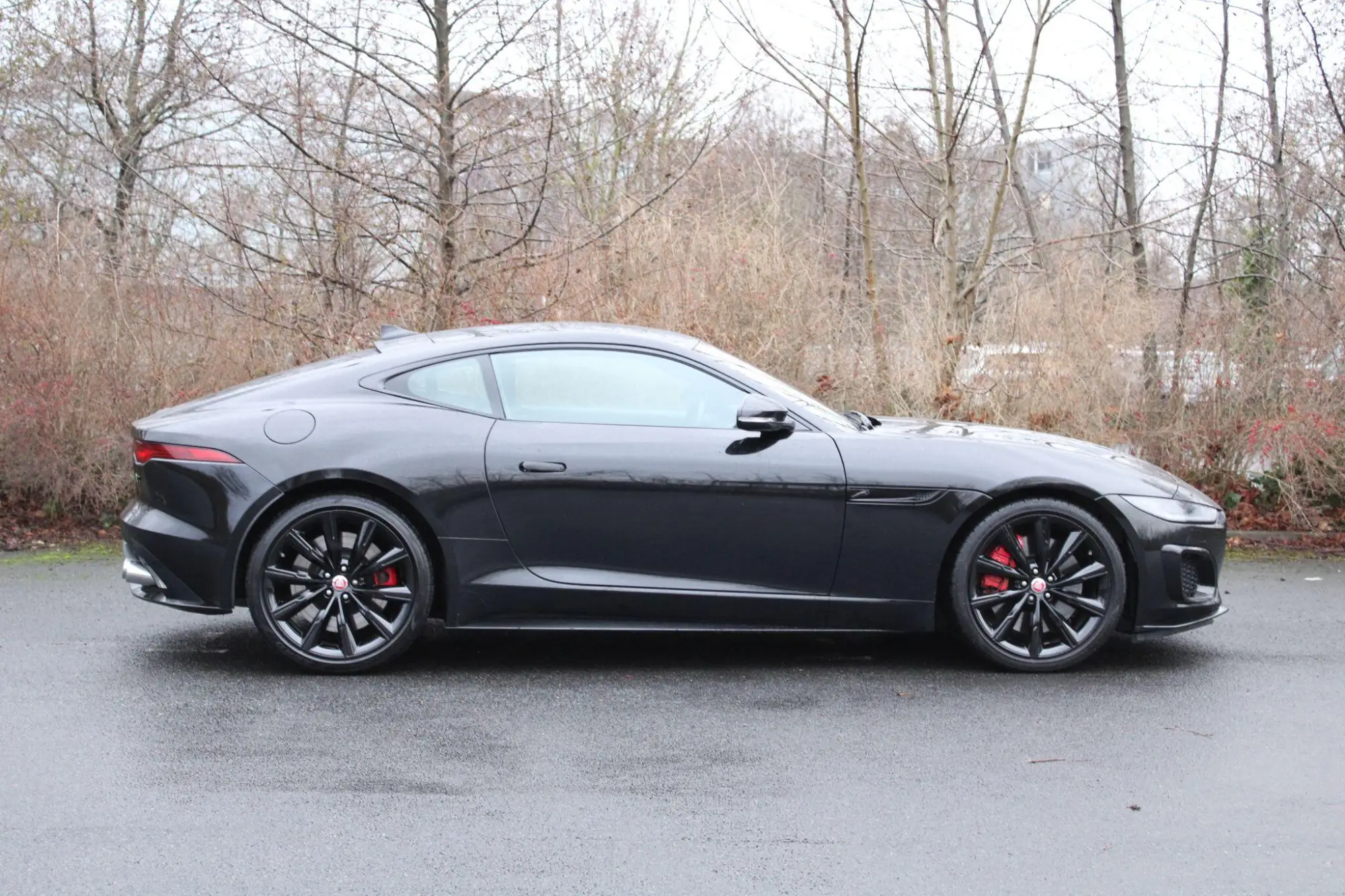 Jaguar F-Type 5.0 V8 R Auto AWD Euro 6 (s/s) 2dr YD23GRL Image 3