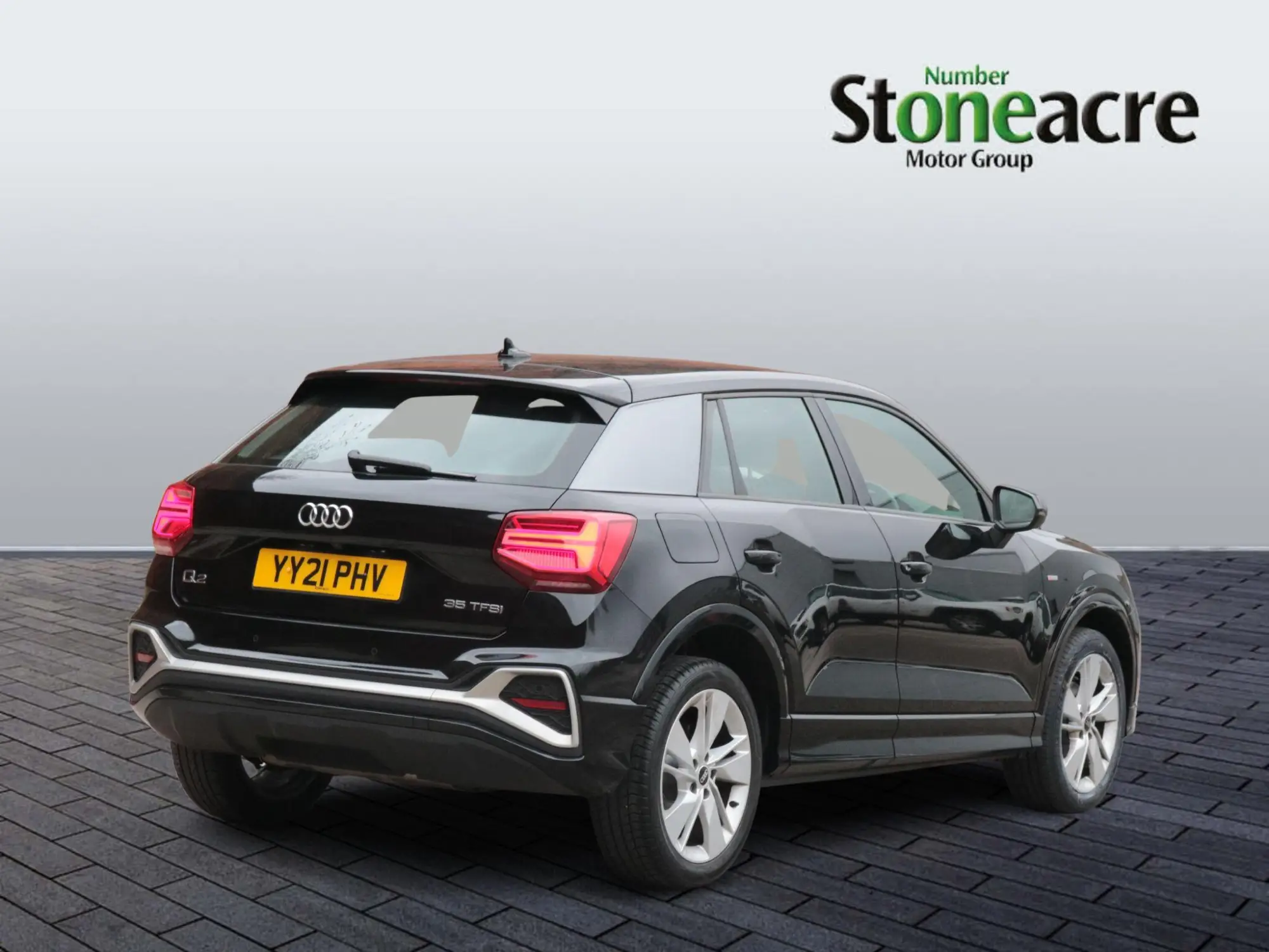 Audi Q2 1.5 TFSI CoD 35 S line S Tronic Euro 6 (s/s) 5dr YY21PHV Image 3