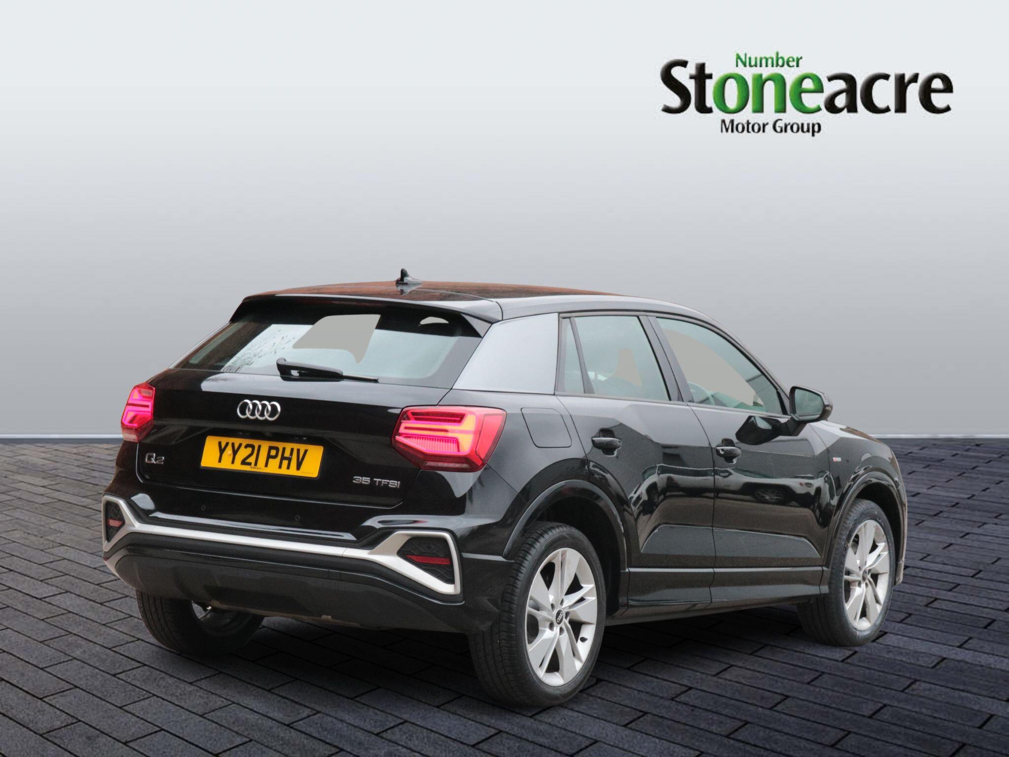 Audi Q2 1.5 TFSI CoD 35 S line S Tronic Euro 6 (s/s) 5dr YY21PHV Image 3