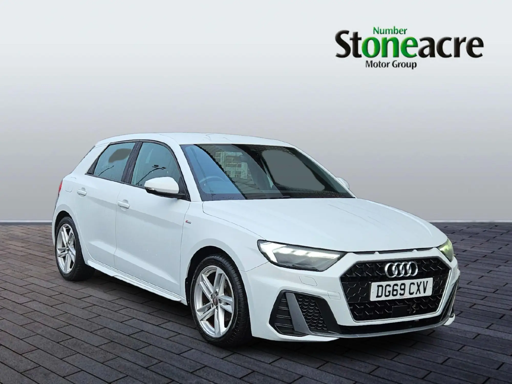 Audi A1 1.0 TFSI 30 S line Sportback S Tronic Euro 6 (s/s) 5dr DG69CXV Image 1