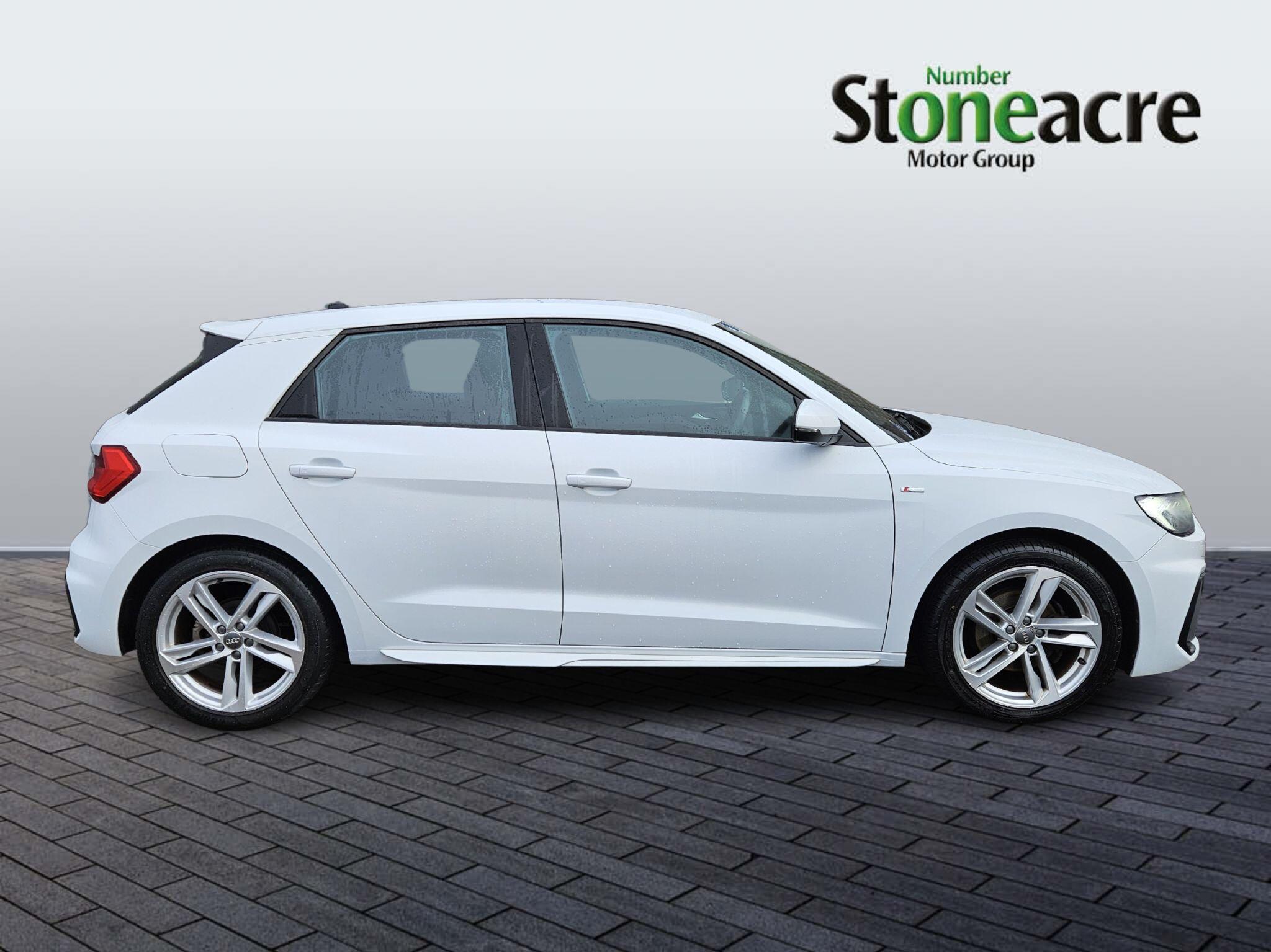 Audi A1 1.0 TFSI 30 S line Sportback S Tronic Euro 6 (s/s) 5dr DG69CXV Image 2
