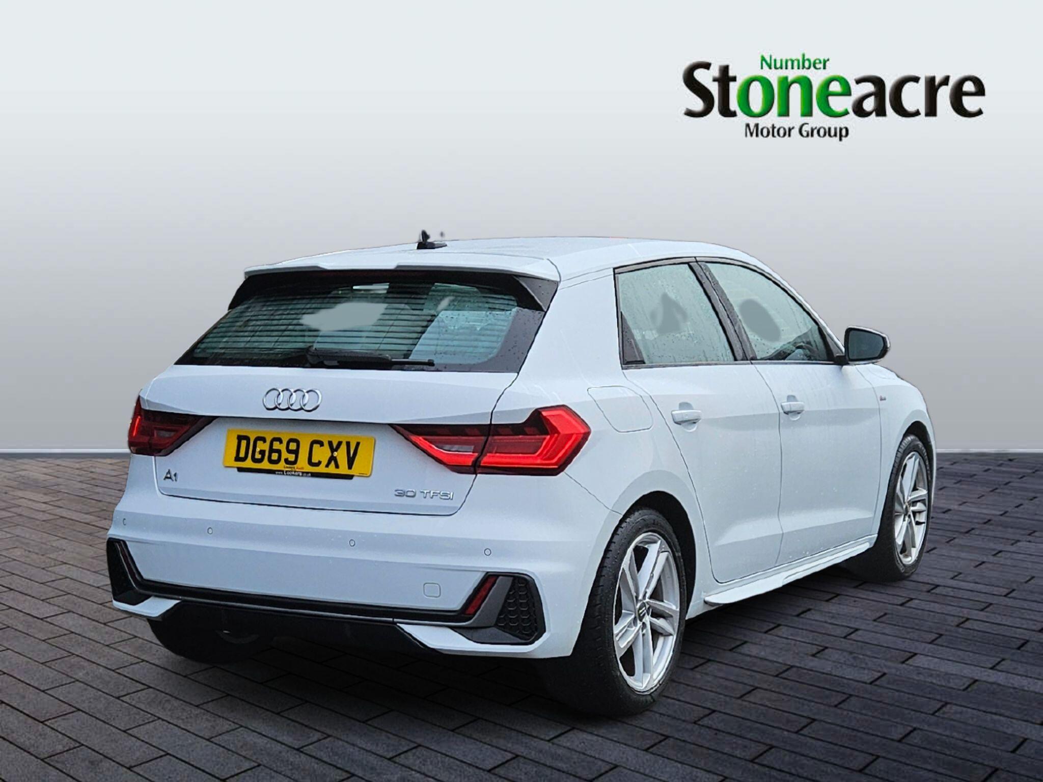 Audi A1 1.0 TFSI 30 S line Sportback S Tronic Euro 6 (s/s) 5dr DG69CXV Image 3