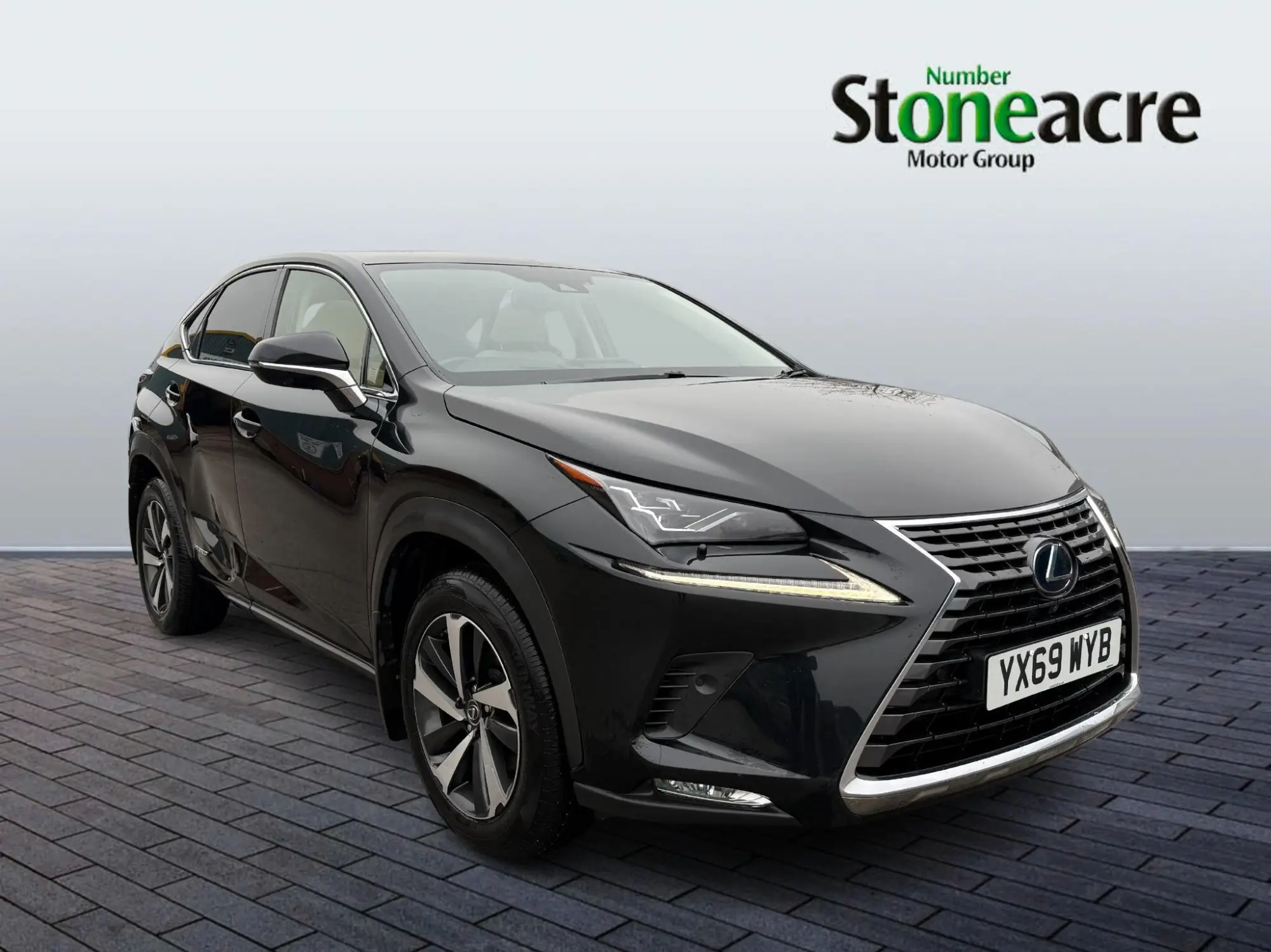 Lexus NX Self-Charging Hybrid 2.5 300h Takumi E-CVT 4WD Euro 6 (s/s) 5dr YX69WYB Image 1