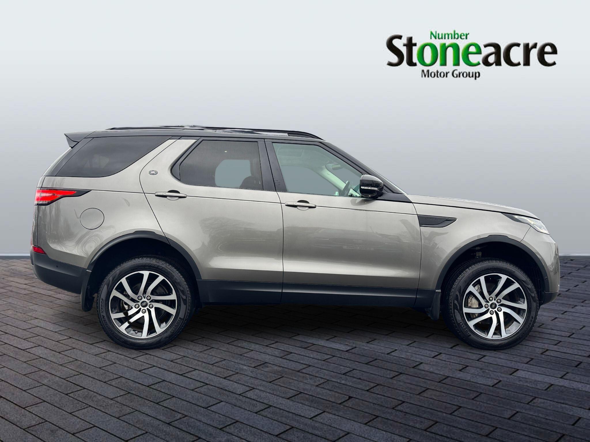 Land Rover Discovery 3.0 SD V6 HSE SUV 5dr Diesel Auto 4WD Euro 6 (s/s) (306 ps) YG20TPV Image 2