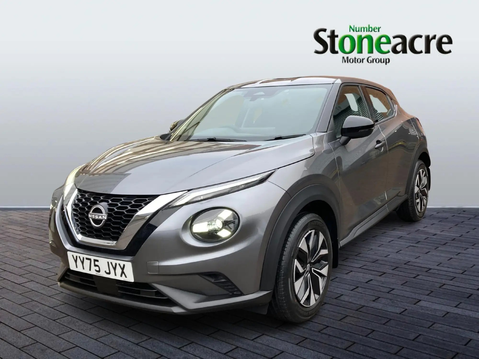 Nissan Juke 1.0 DIG-T Acenta Premium Euro 6 (s/s) 5dr YY75JYX Image 3
