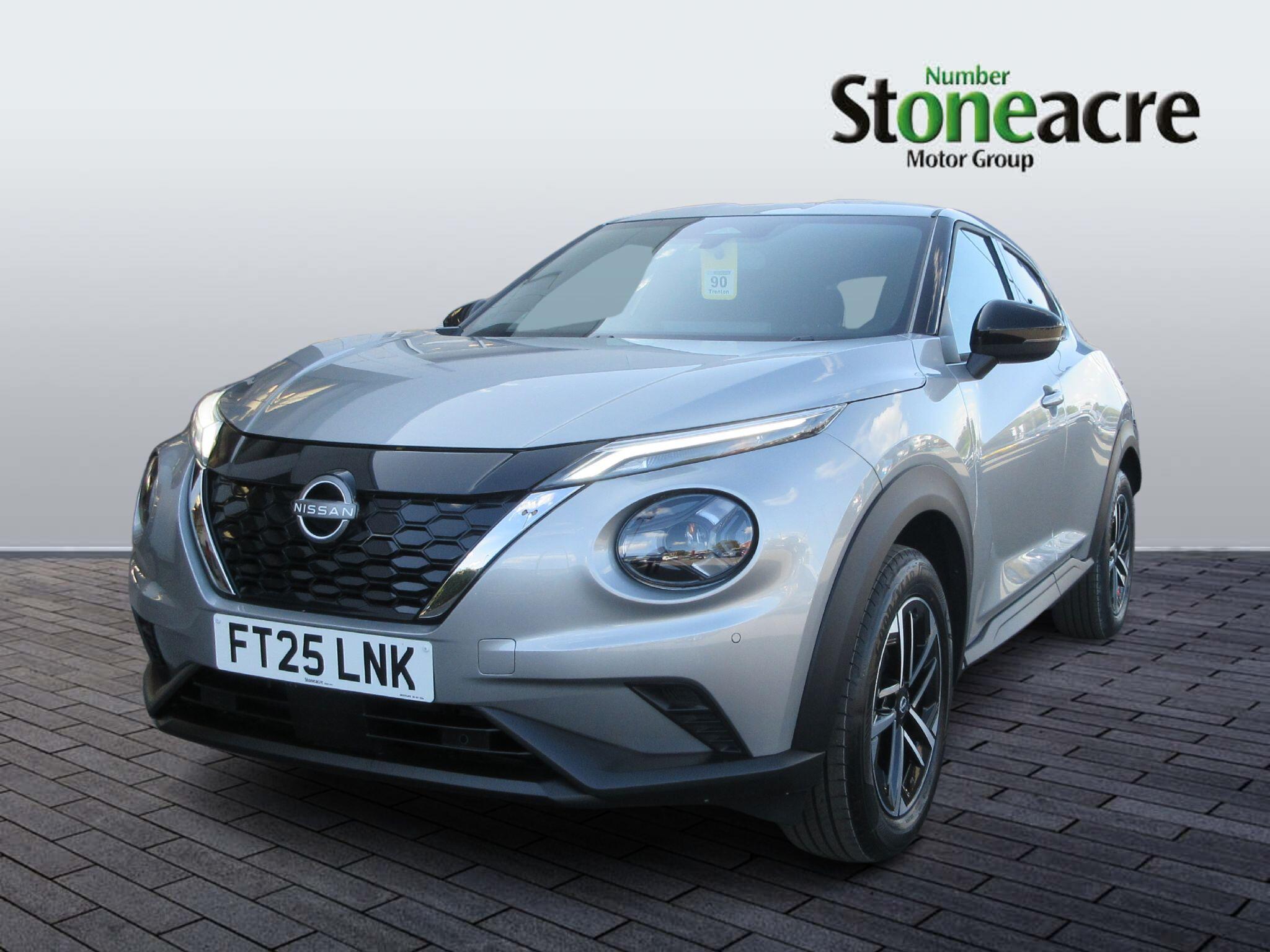 Nissan Juke Hybrid 1.6 N-Connecta Auto Euro 6 5dr FT25LNK Image 3