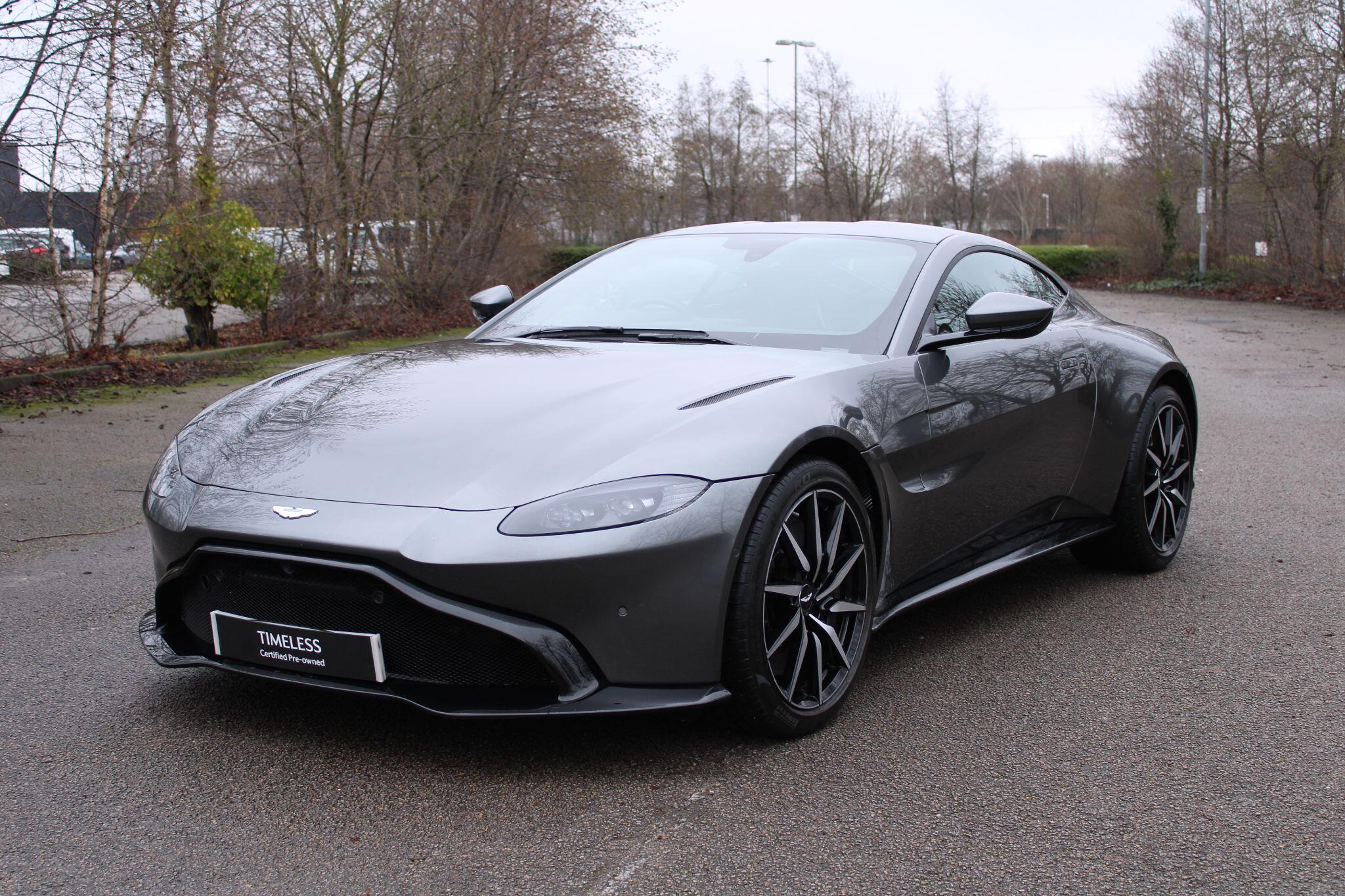 Aston Martin Vantage Image 3