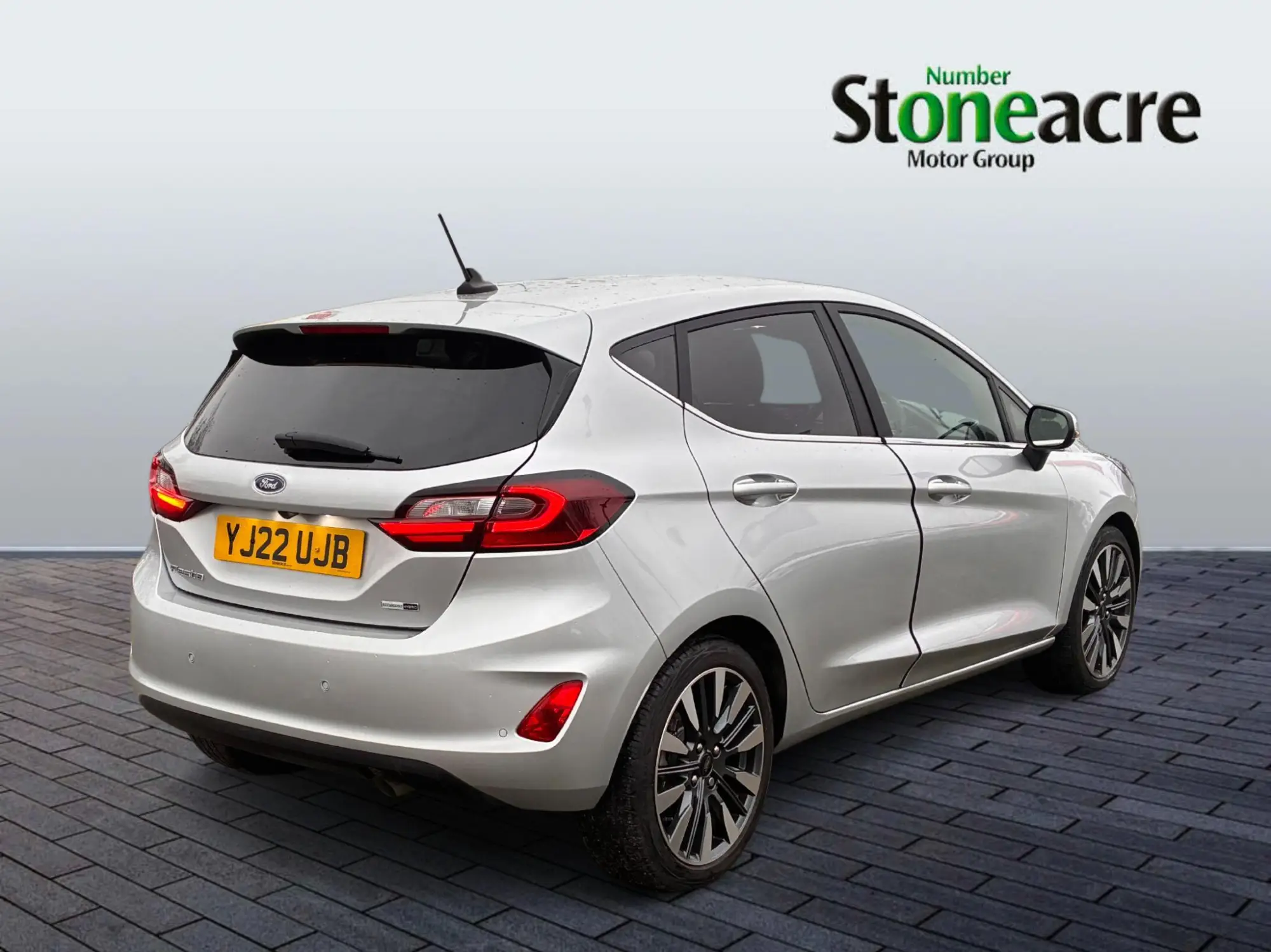 Ford Fiesta 1.0T EcoBoost MHEV Titanium Vignale DCT Euro 6 (s/s) 5dr YJ22UJB Image 3