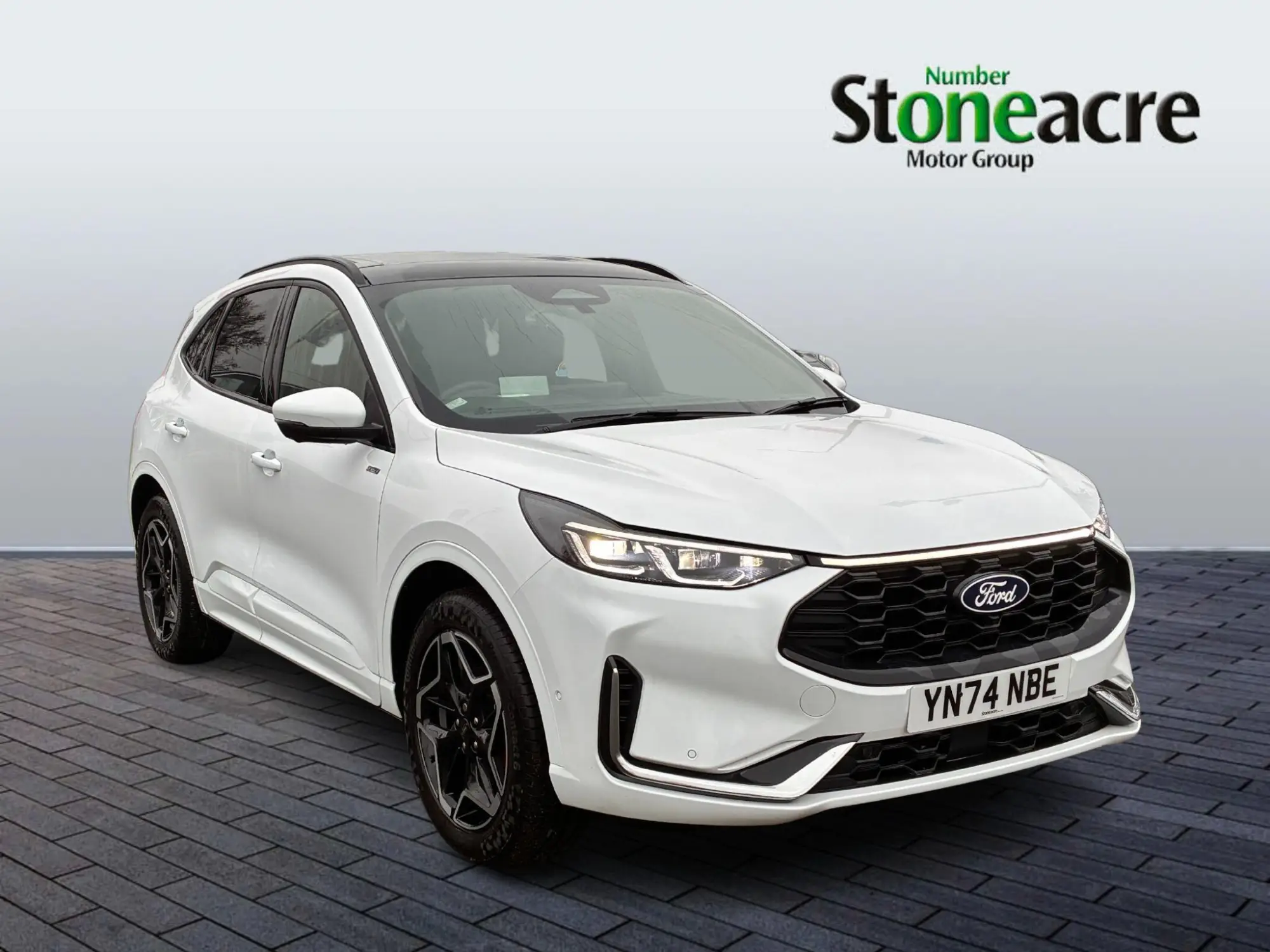 Ford Kuga Plug-in Hybrid 2.5 EcoBoost Duratec 14.4kWh ST-Line X CVT Euro 6 (s/s) 5dr YN74NBE Image 1