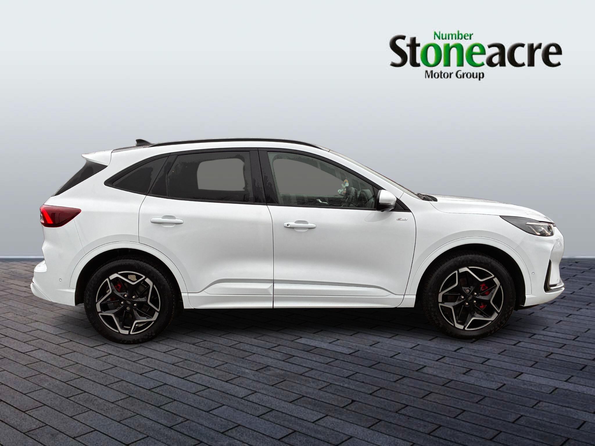 Ford Kuga Plug-in Hybrid Image 2