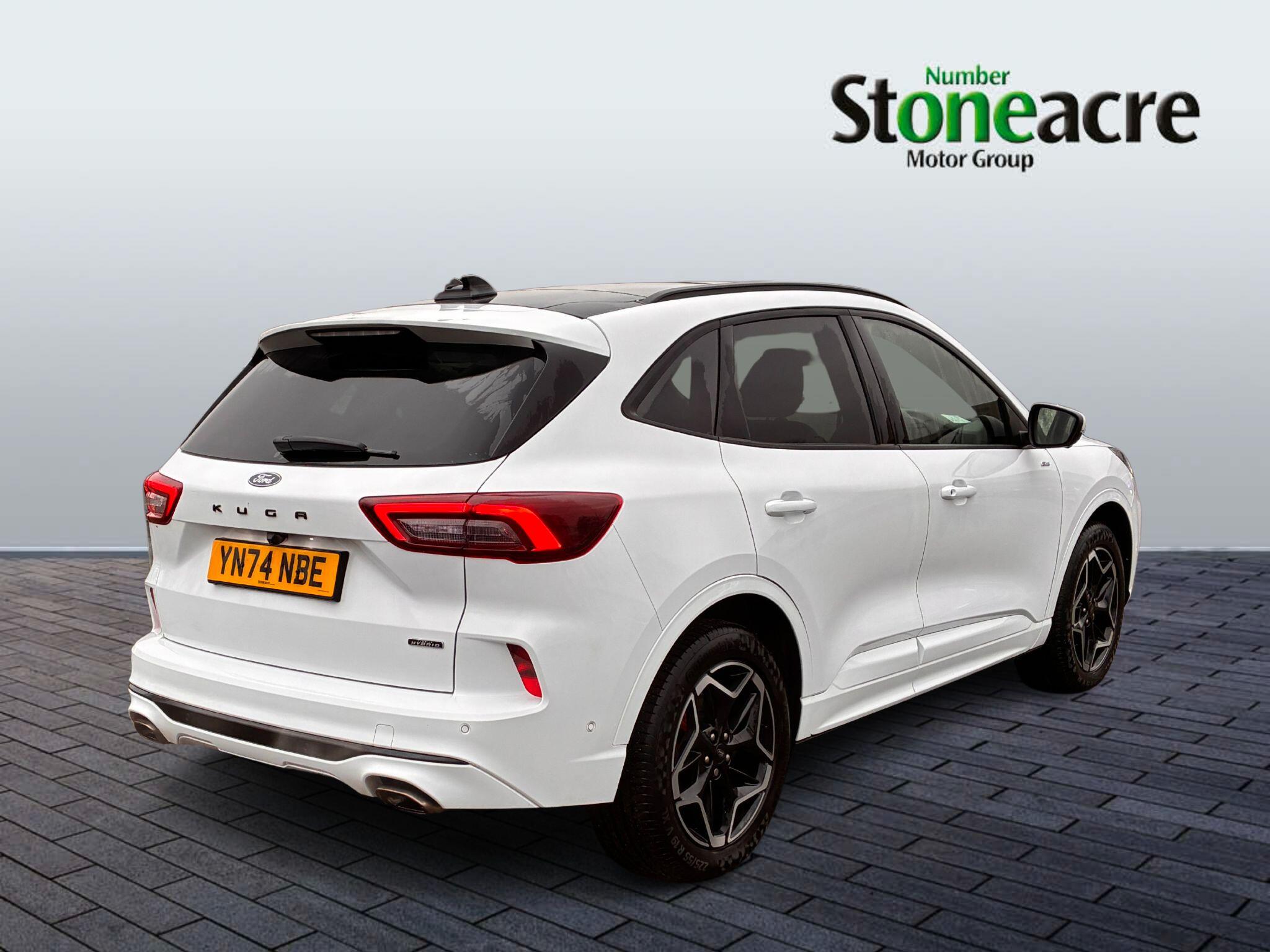 Ford Kuga Plug-in Hybrid Image 3