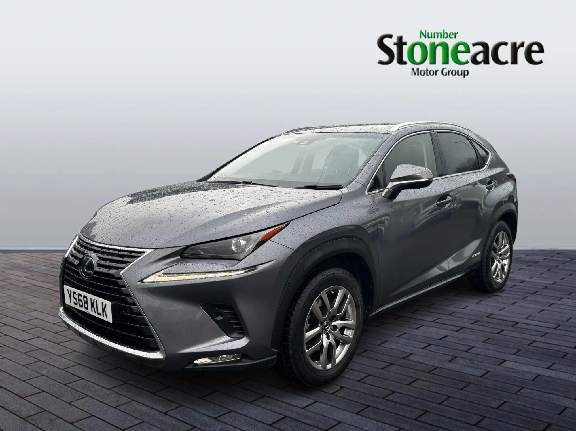 Lexus NX Self-Charging Hybrid 2.5 300h Luxury SUV 5dr Petrol Hybrid E-CVT 4WD Euro 6 (s/s) (197 ps) YS68KLK Image 3