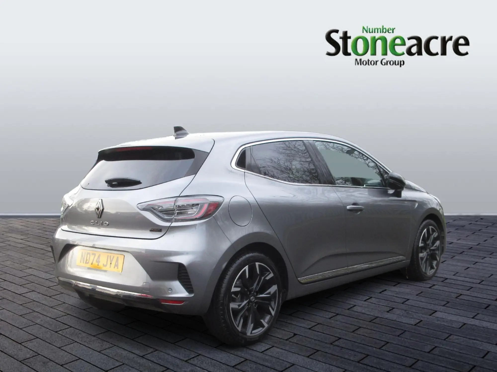 Renault Clio E-Tech 1.6 E-TECH techno Auto Euro 6 (s/s) 5dr ND74JYA Image 3