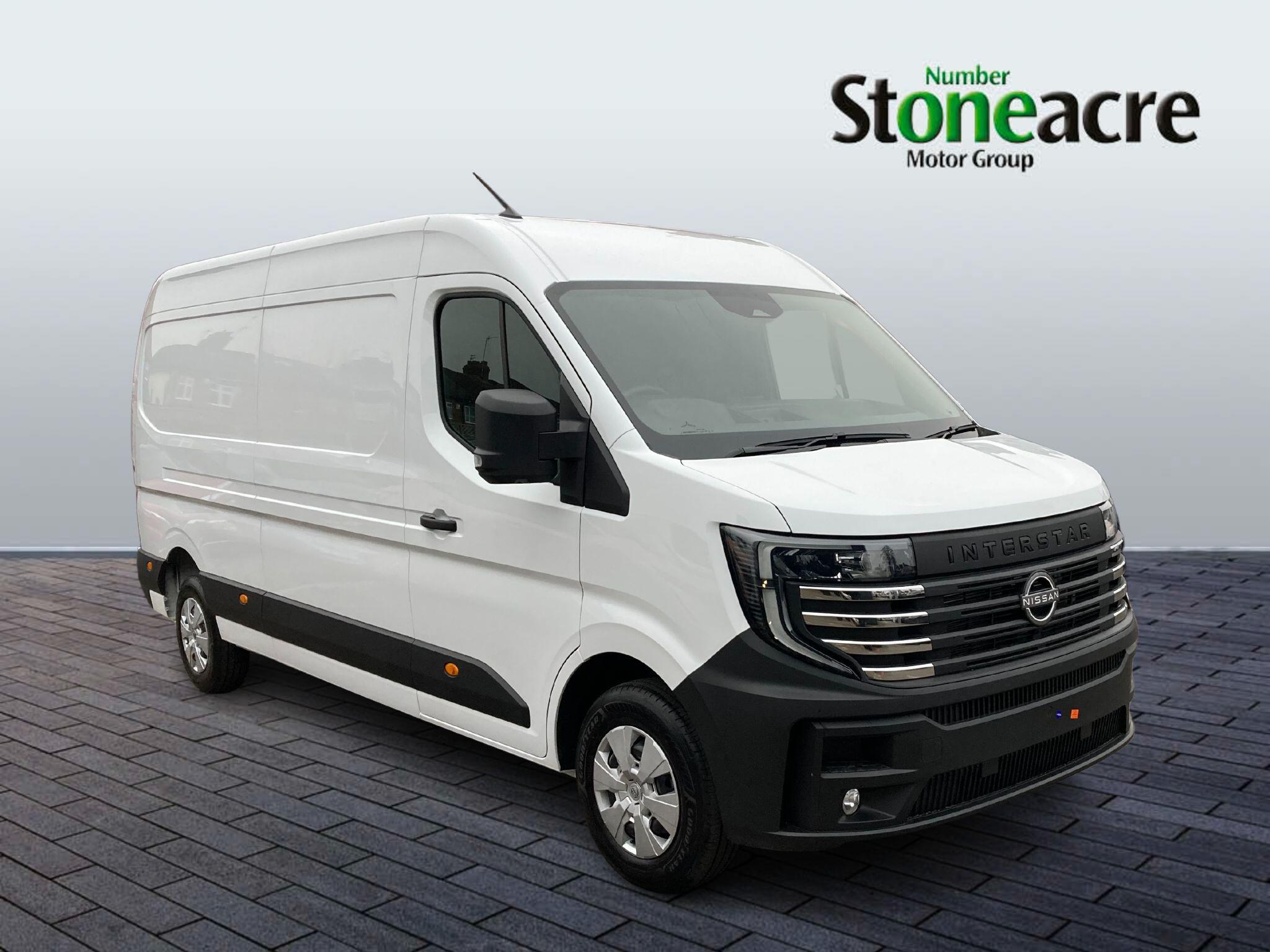 Nissan Interstar 2.0 dCi 35 Acenta Auto L3 H2 Euro 6 (s/s) 4dr Image 1